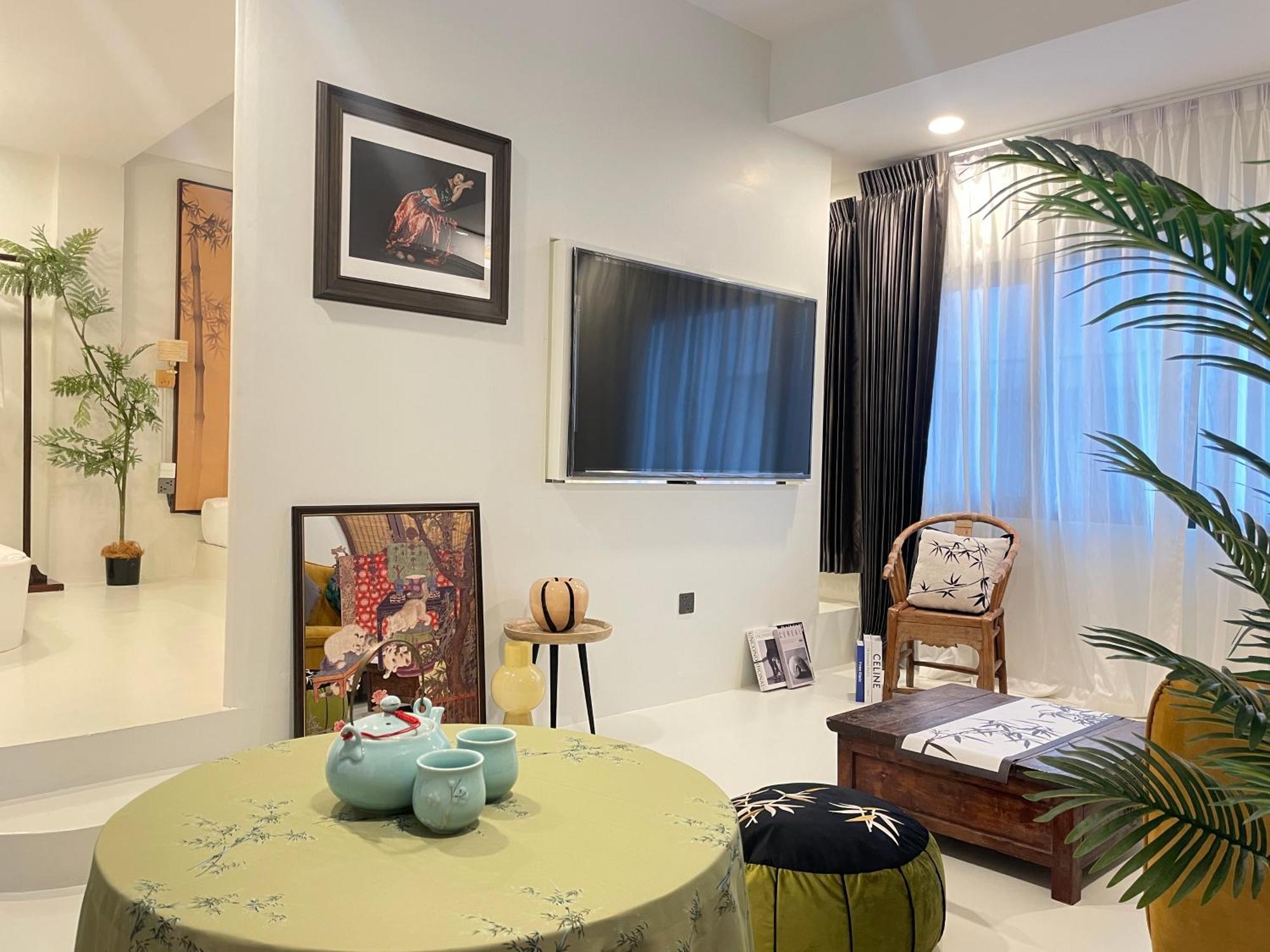 Yolo Boutique Hotel 3*
