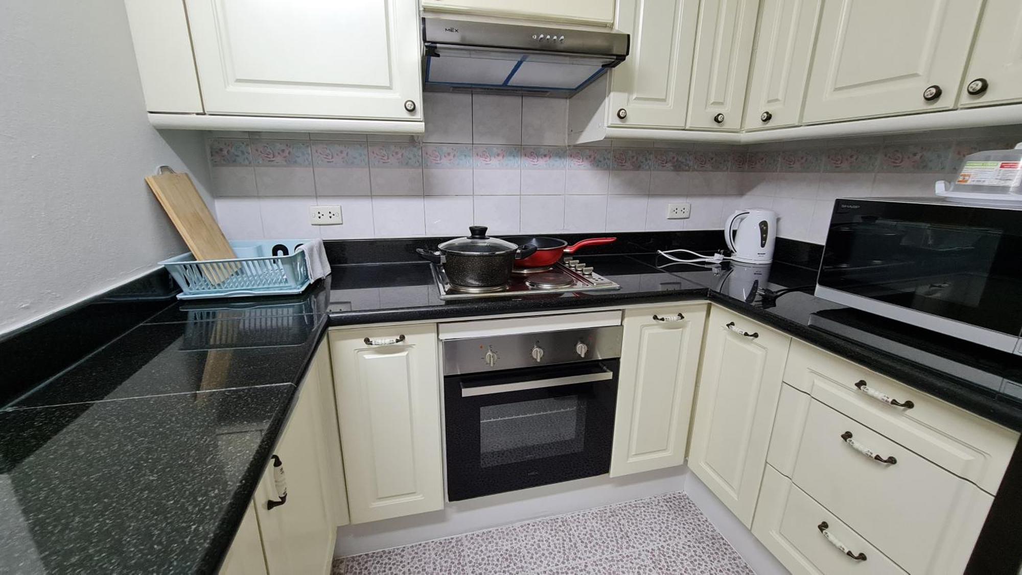Service Apartment Thong Lo Ekkamai Prompong *