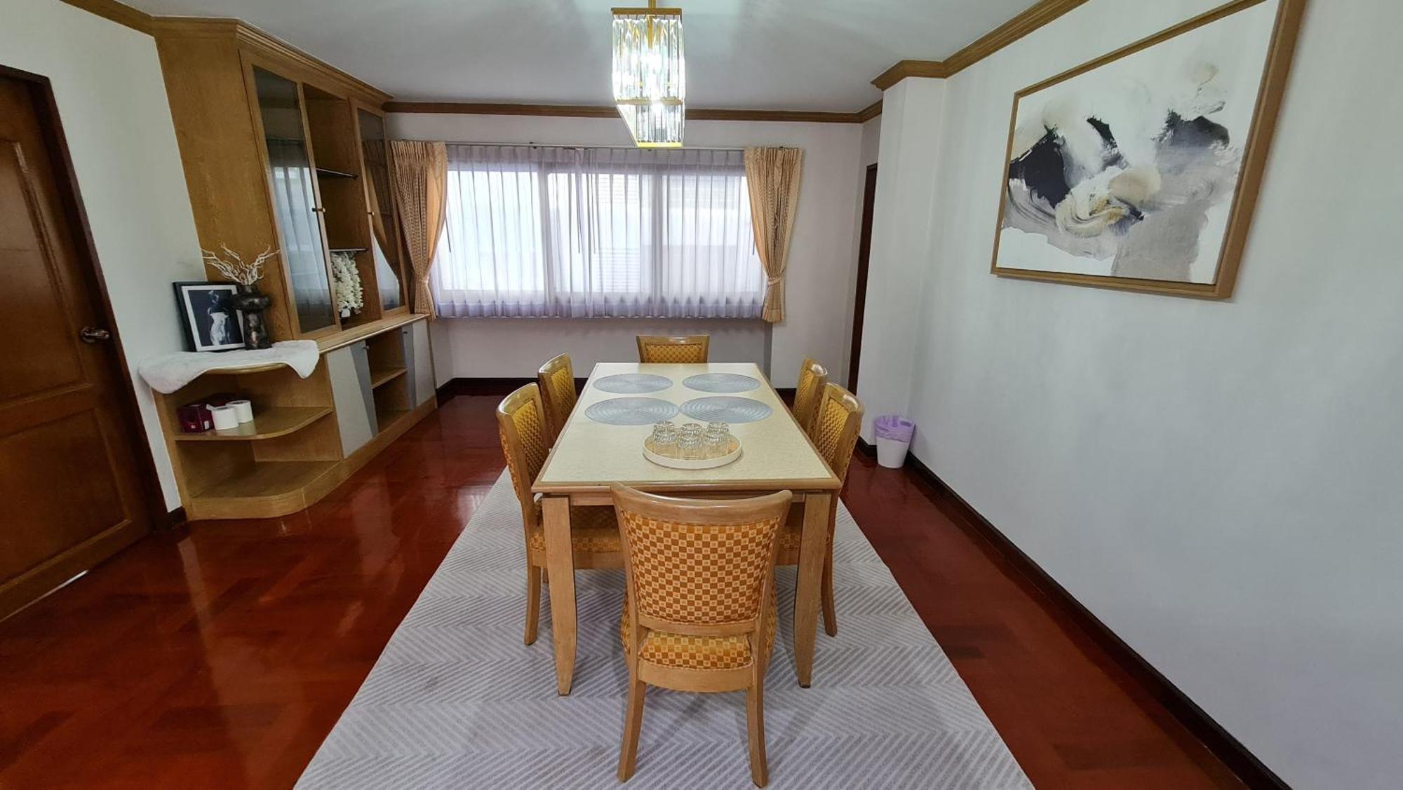 Service Apartment Thong Lo Ekkamai Prompong Apartment *