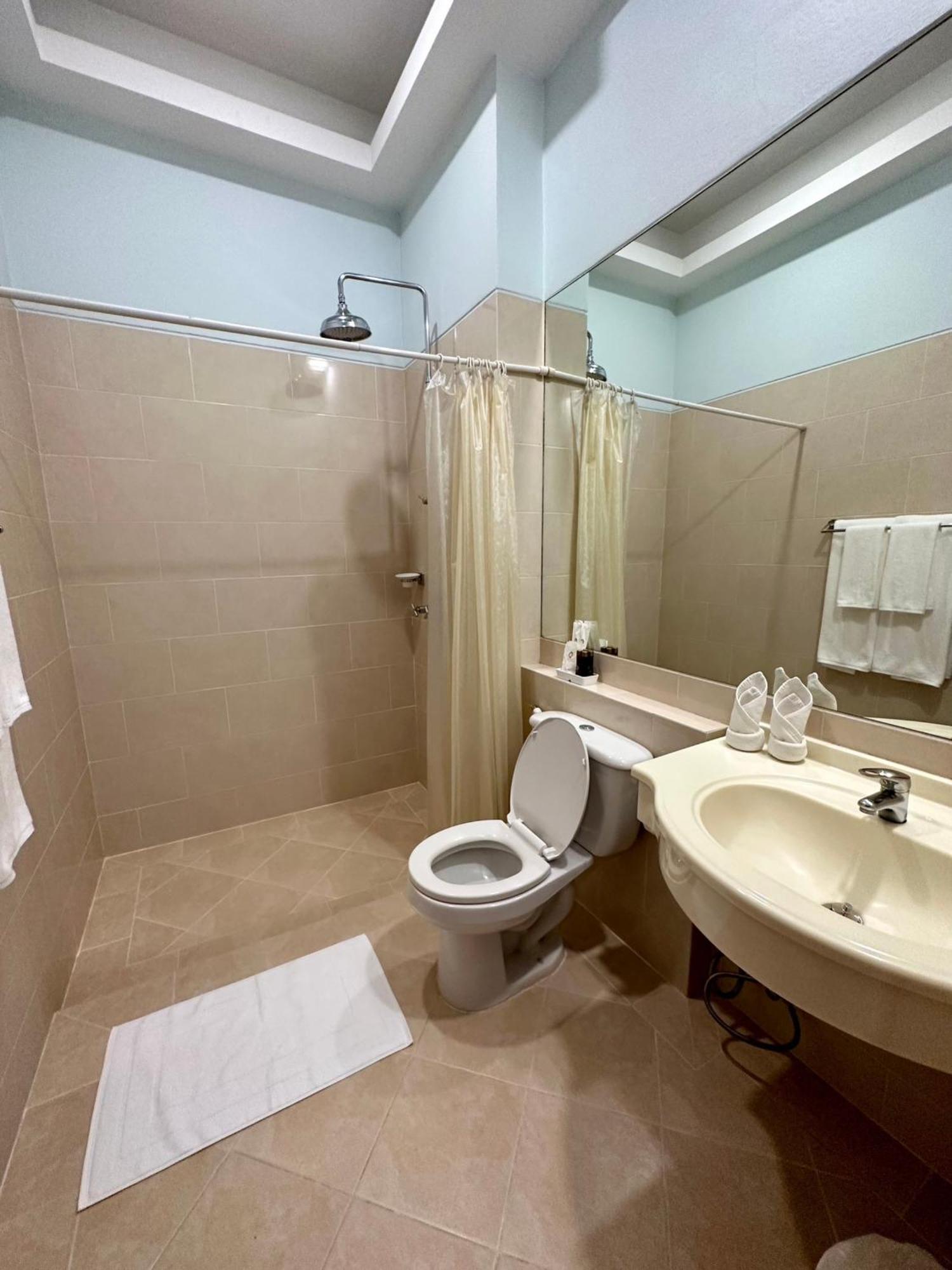 Hotel Calypzo 3*