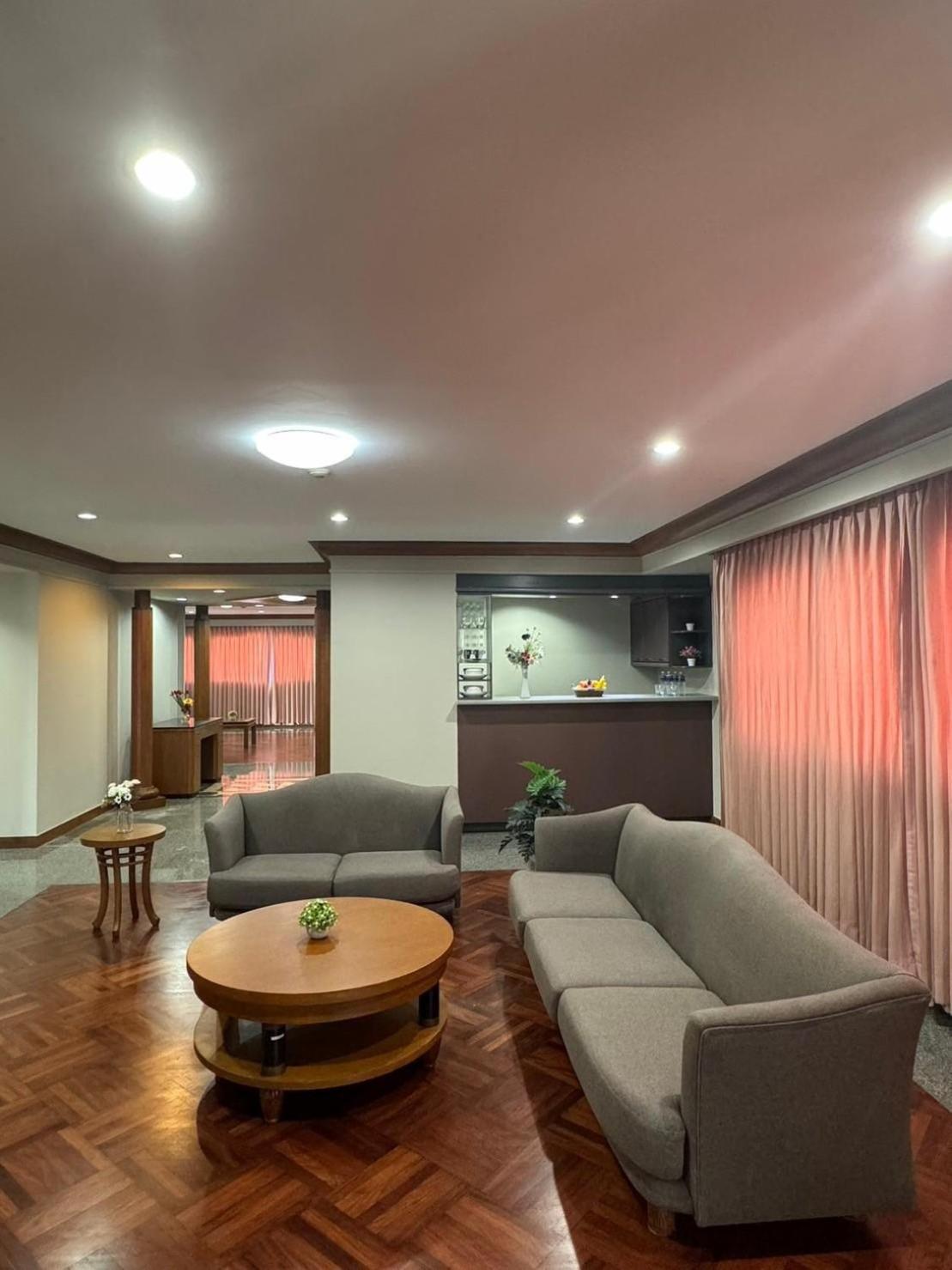 Apartment United Tower Thonglor By Aspira Bangkok
