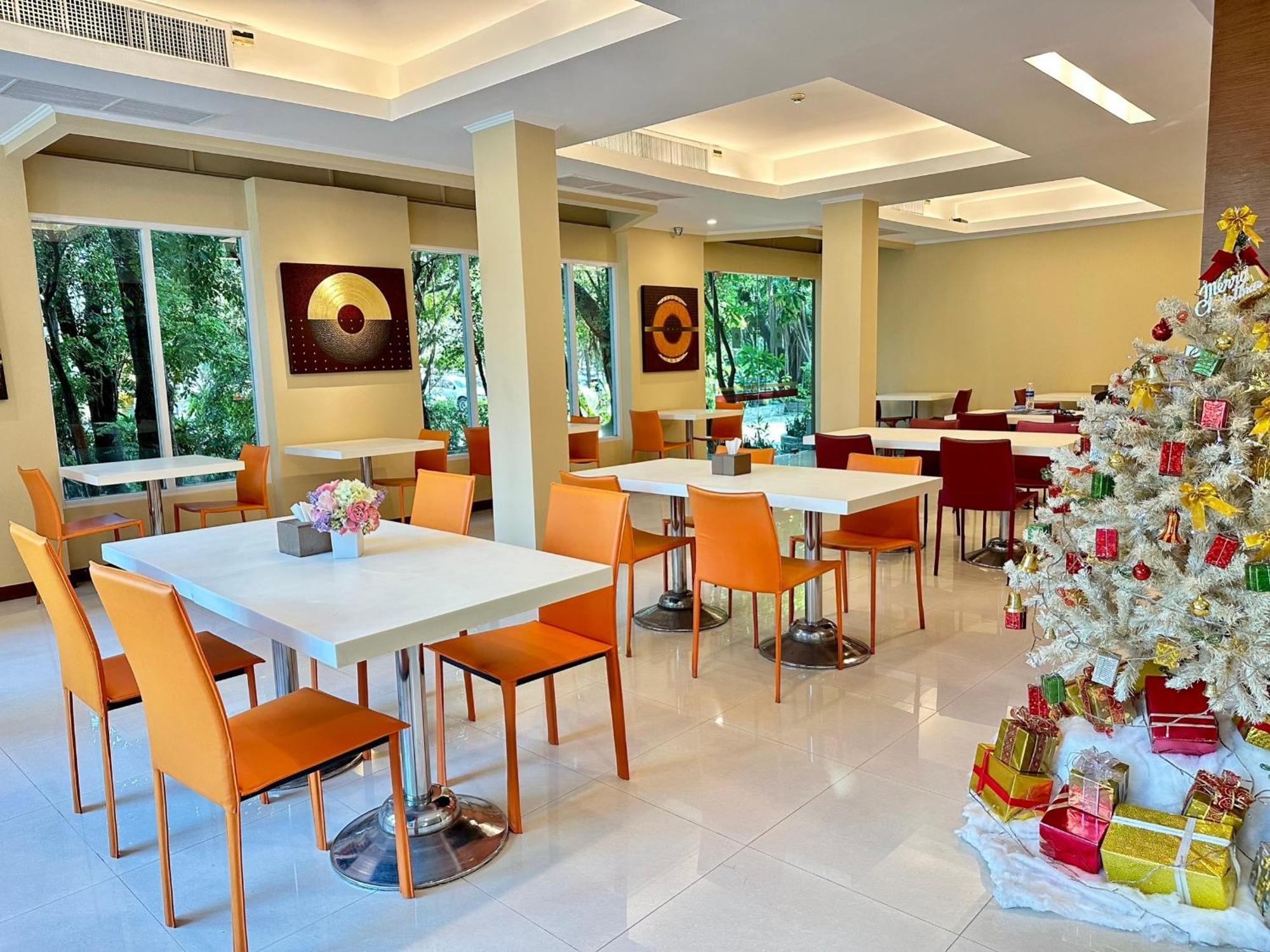 Calypzo Hotel