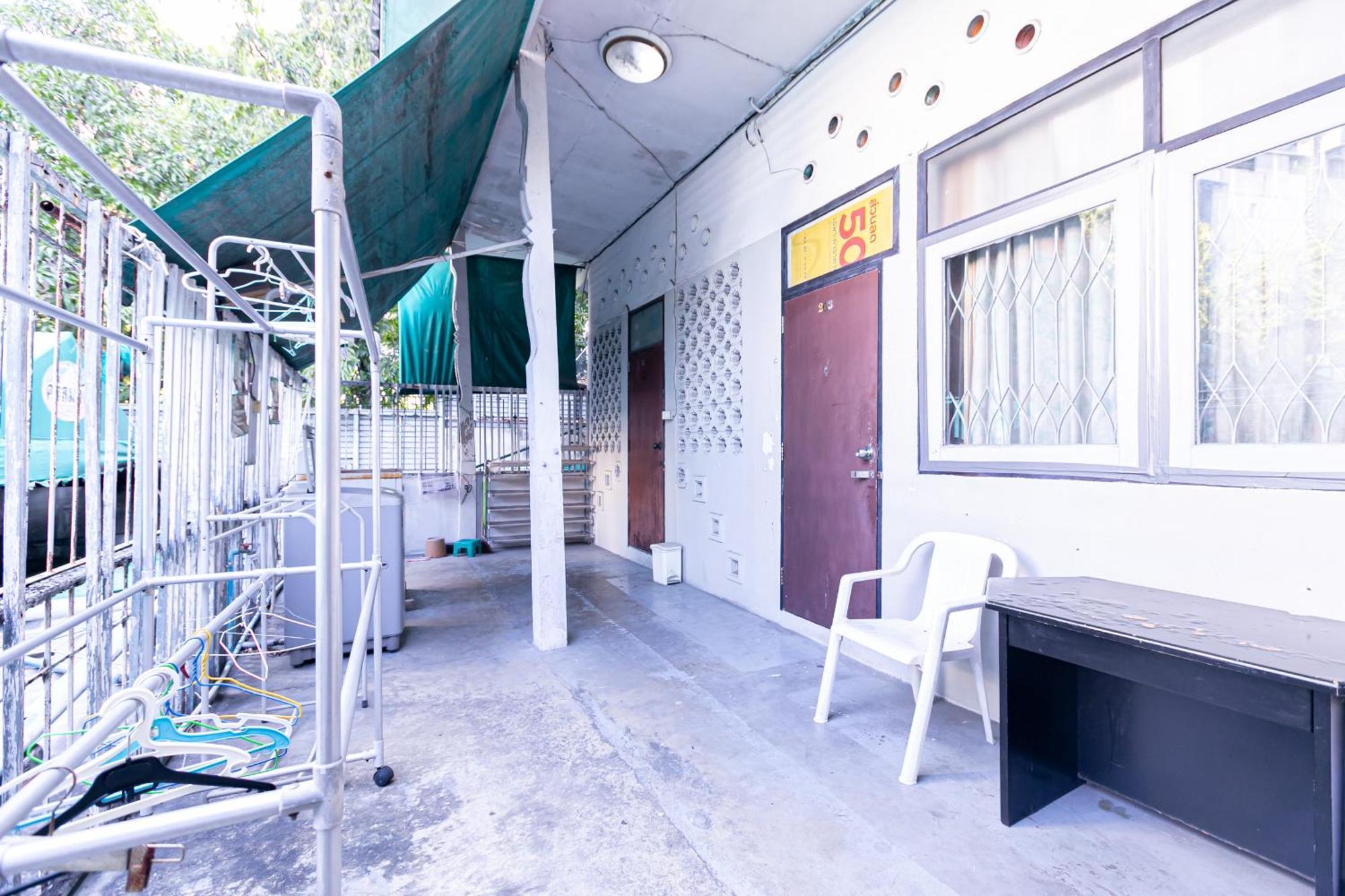 Apartment Freesia Saladaeng Silom