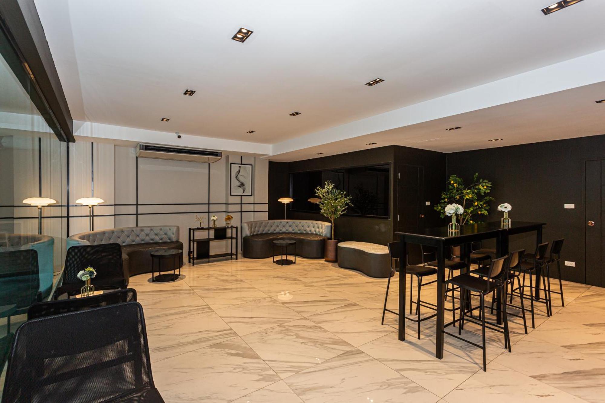 Ck2 Sha Extra Hotel