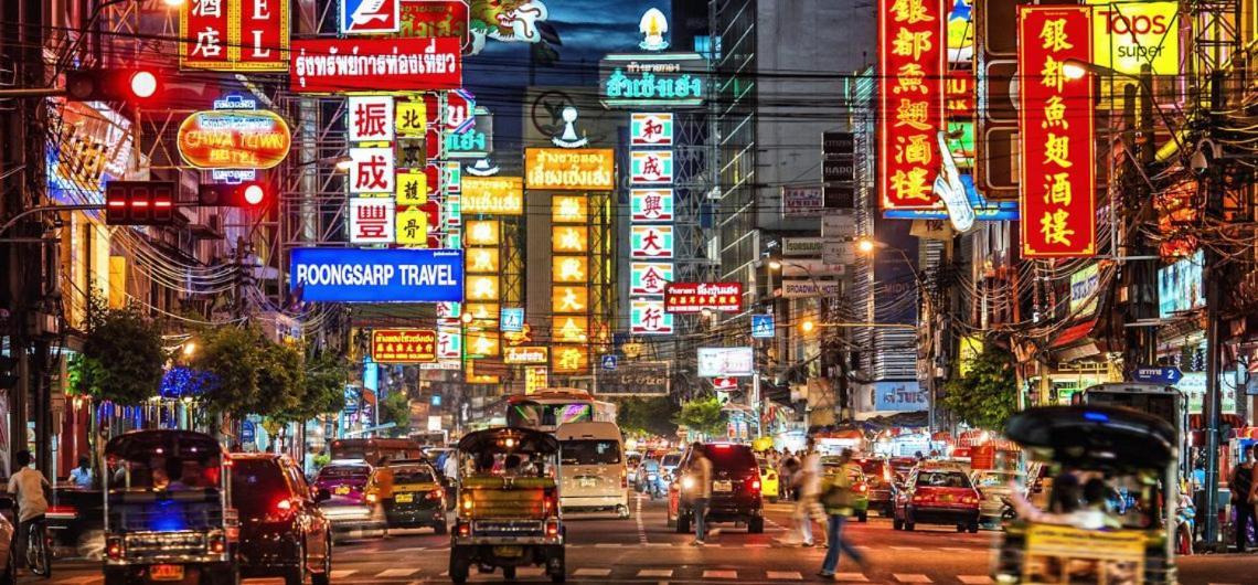 Noir Cafe And Chinatown Hostel