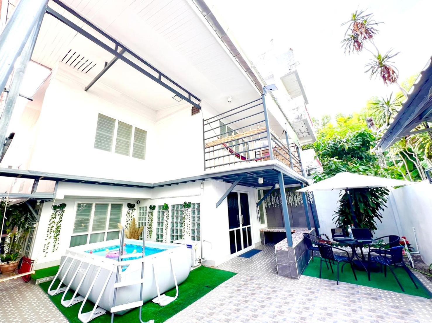 Getaway - 4 Bedroom,6 Beds And 5 Bathroom Villa