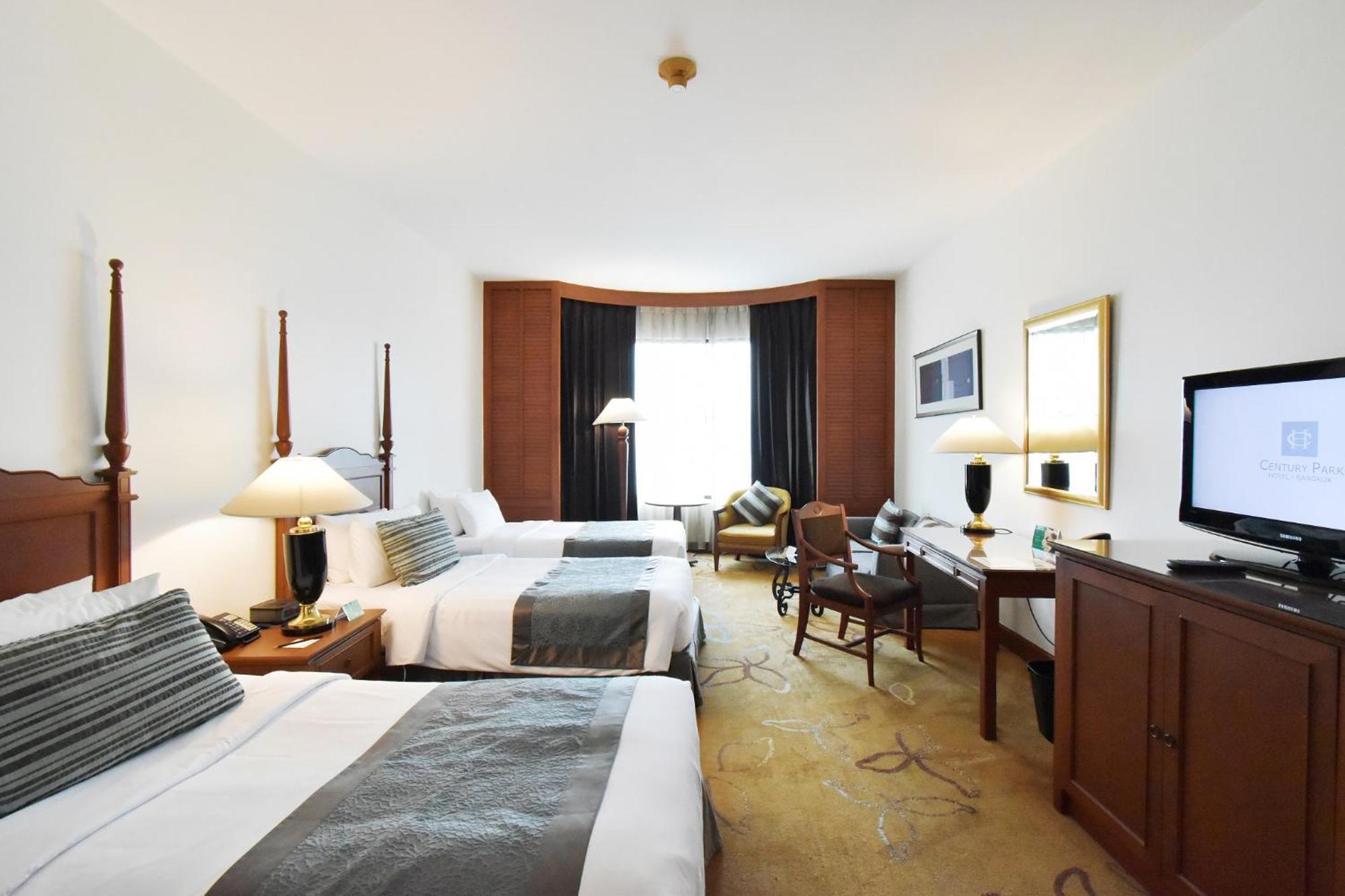 Hotel Century Park 4*