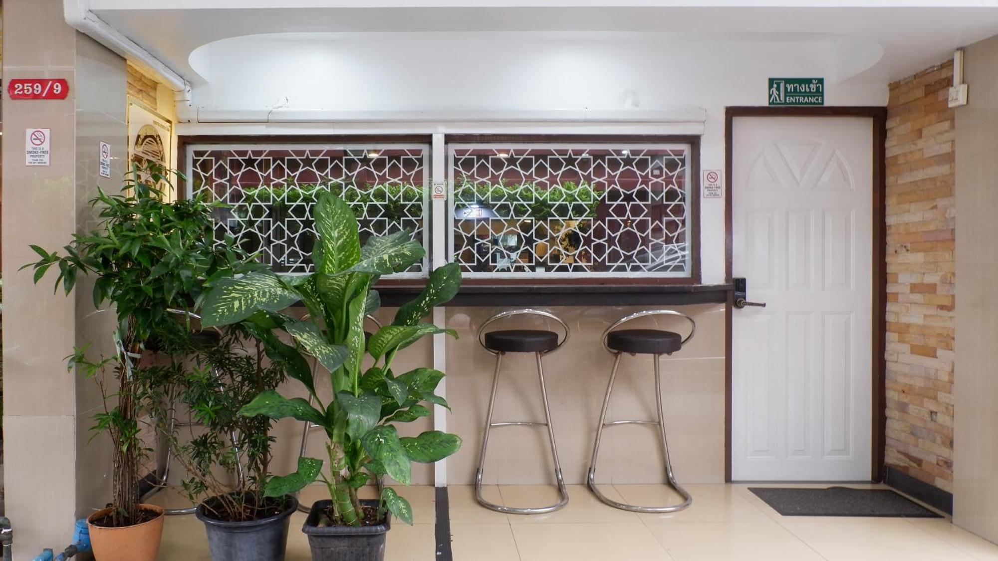 Hostel Usman Halal