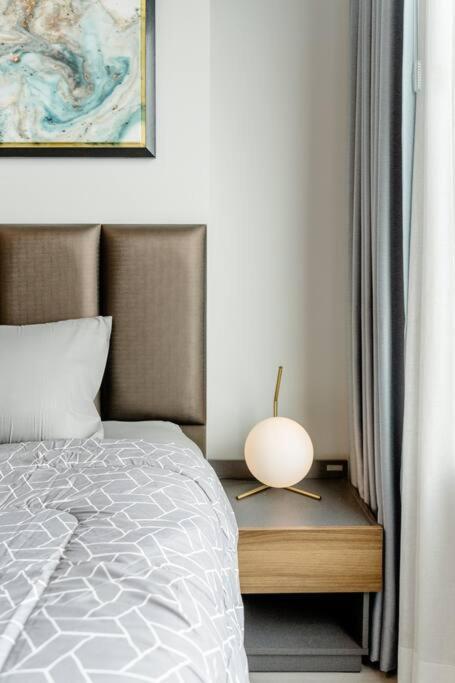 1 Bedroom Plus@42th Fl /2-3 Min Walk To Bts Mrt Ladprao Pangsapuri *