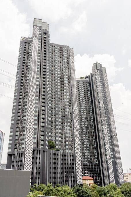 1 Bedroom Plus@42th Fl /2-3 Min Walk To Bts Mrt Ladprao