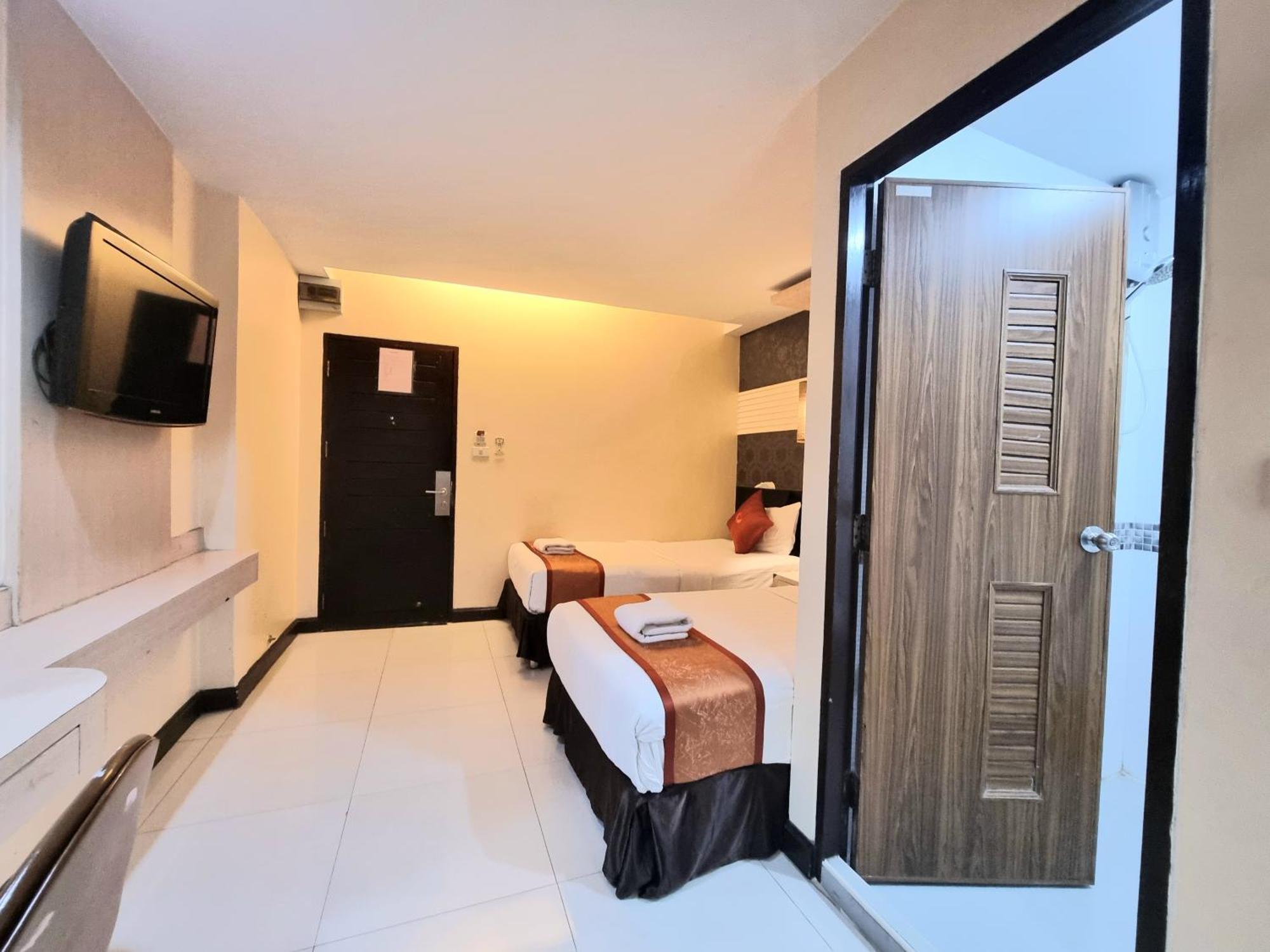 Cozi Hotel, 3*