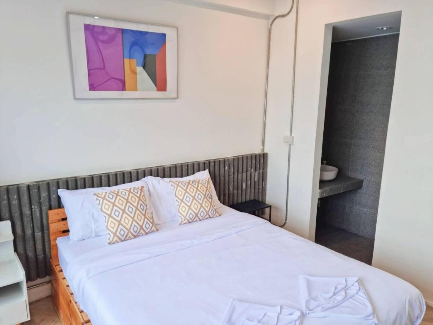 Haus Sathorn 11 3*