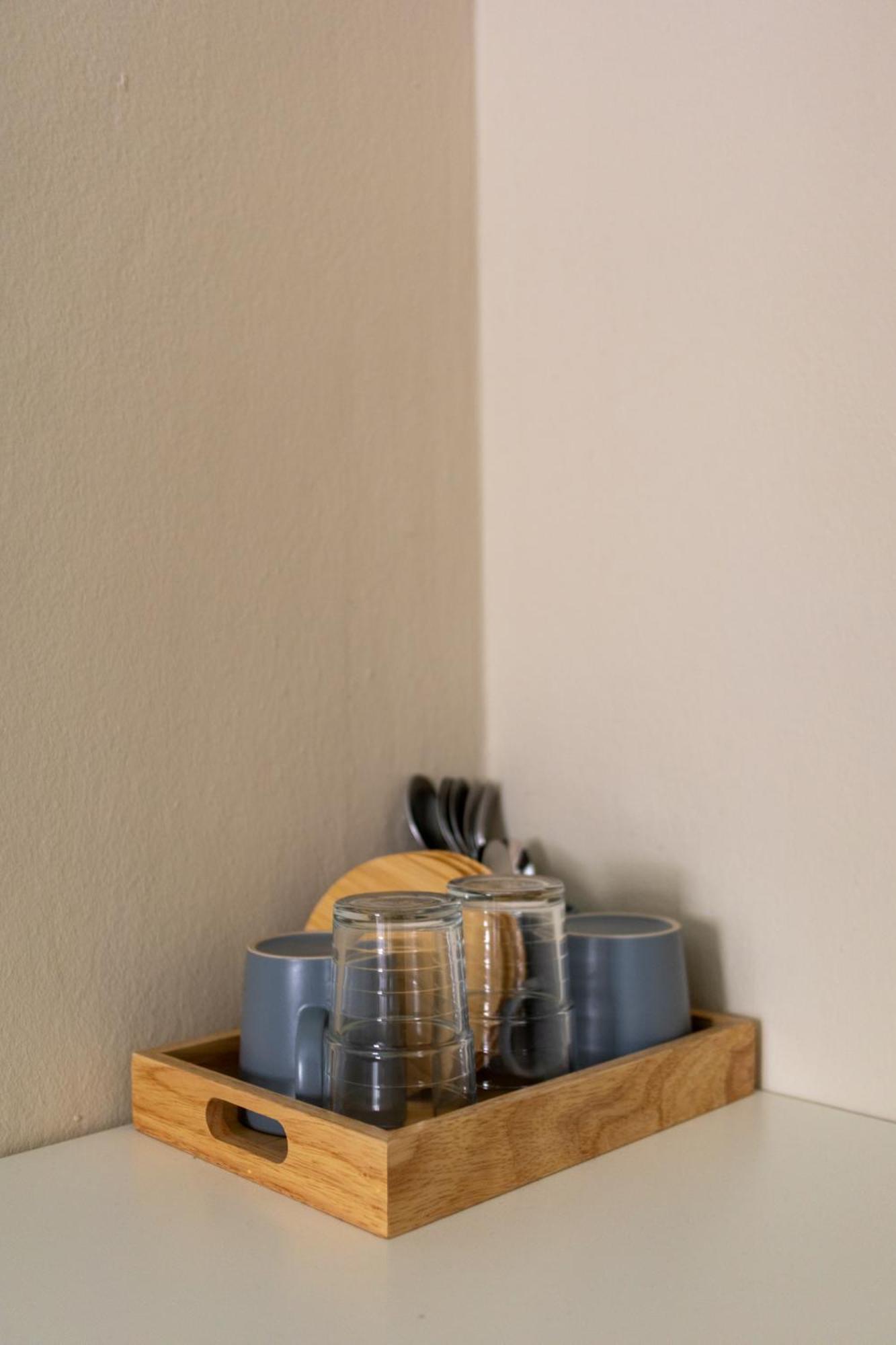 Apartment 204hideaway-local With Street Food Only 15 Min Walk To Skytrain