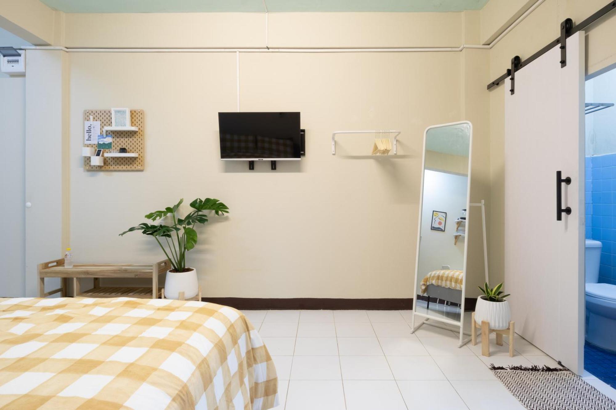 204hideaway-local With Street Food Only 15 Min Walk To Skytrain Apartment