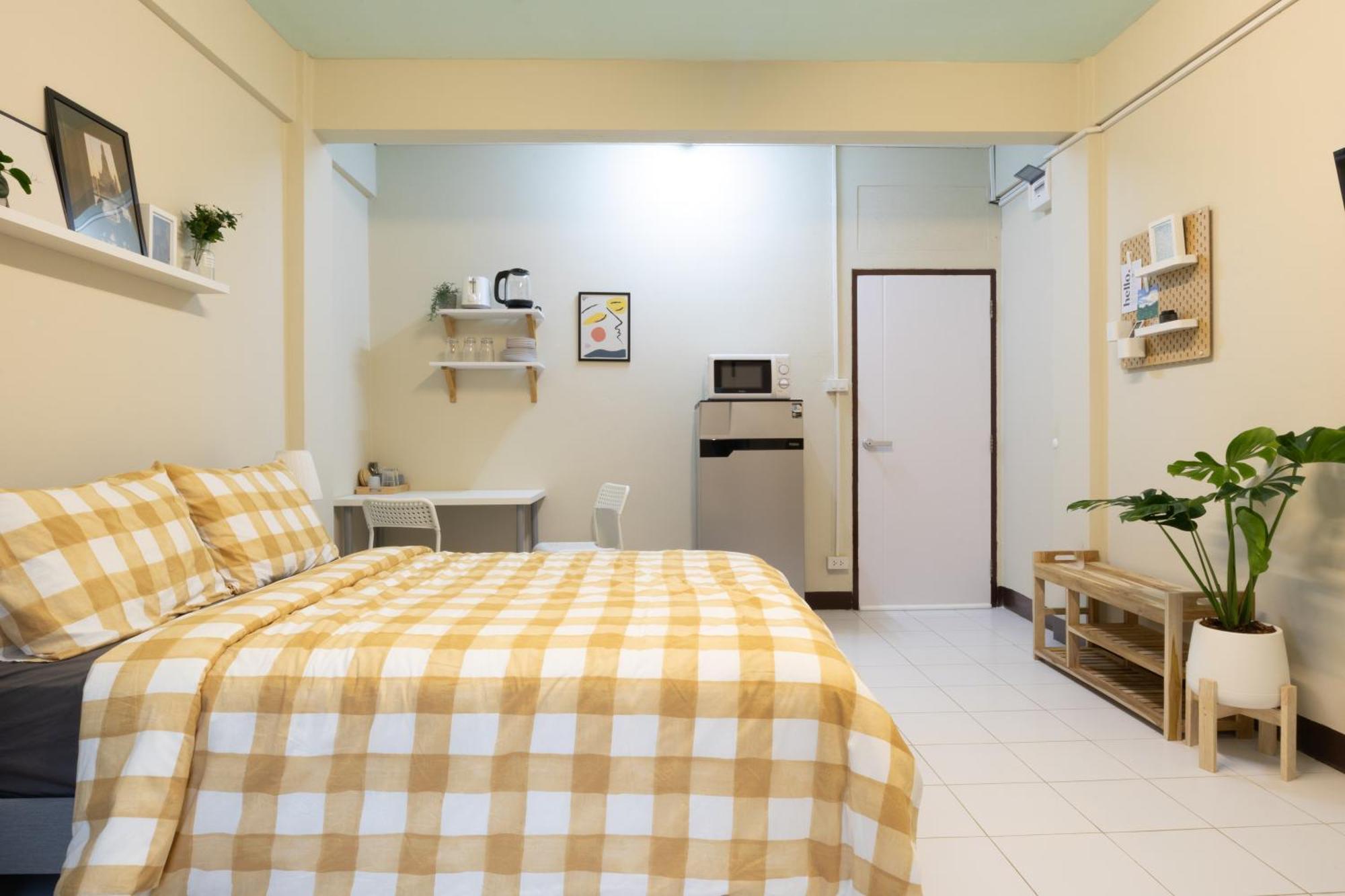 Apartment 204hideaway-local With Street Food Only 15 Min Walk To Skytrain *