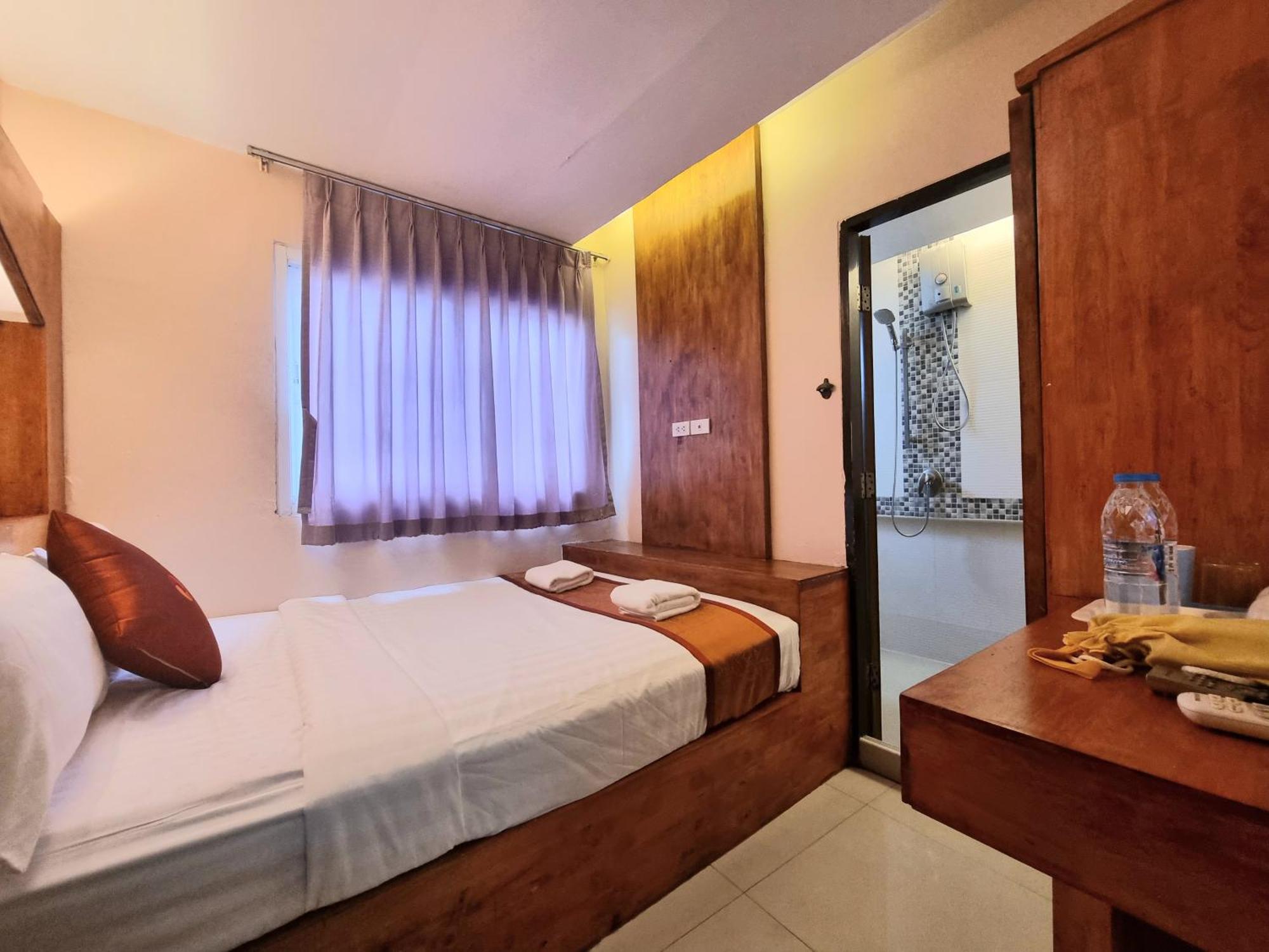 Cozi Hotel,