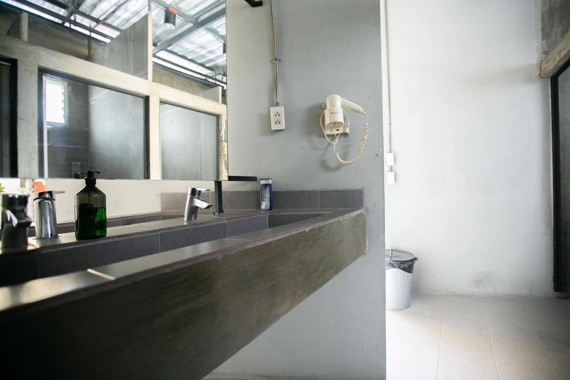 Loftel 22 Albergue Banguecoque