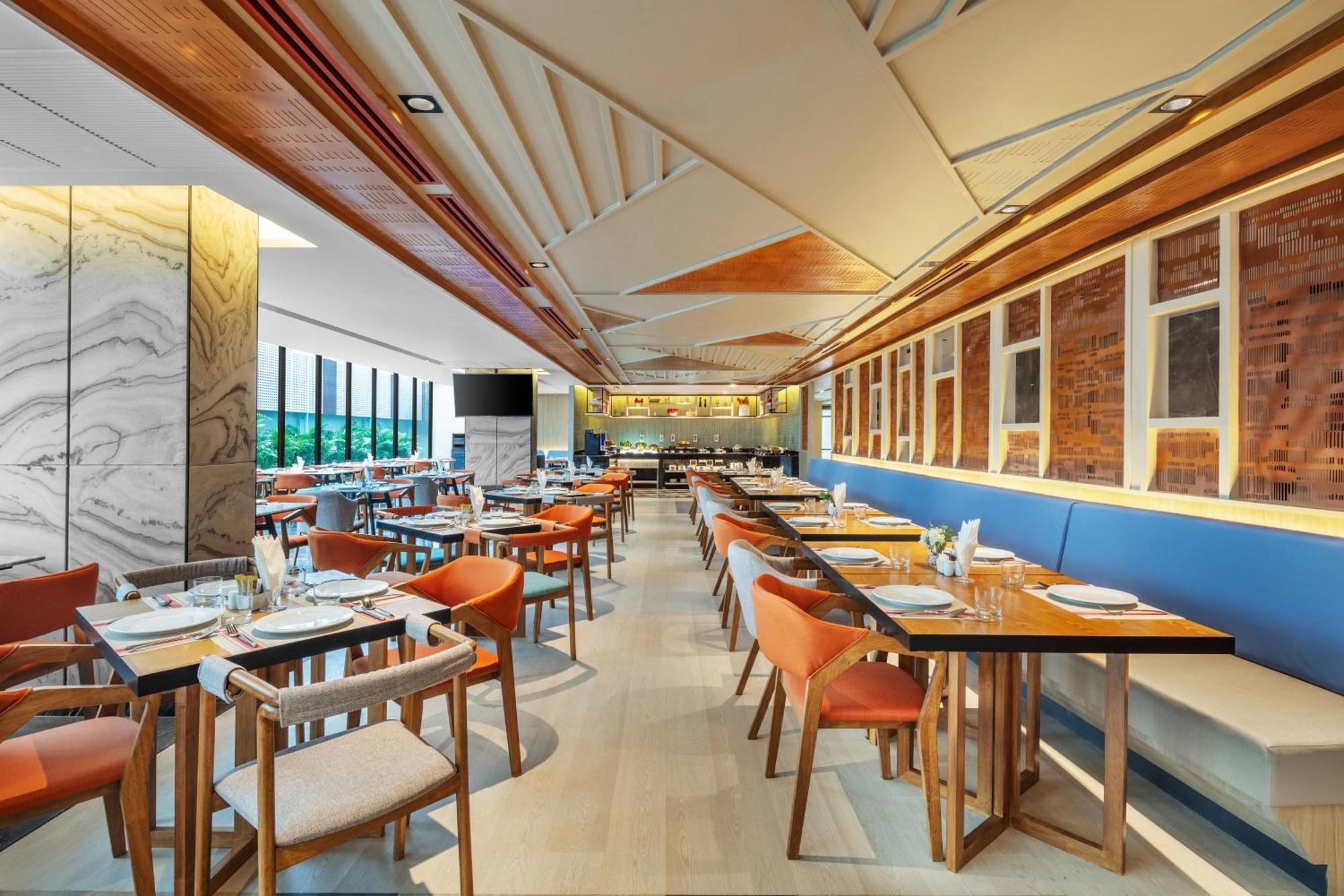 Western Click Sathorn 11