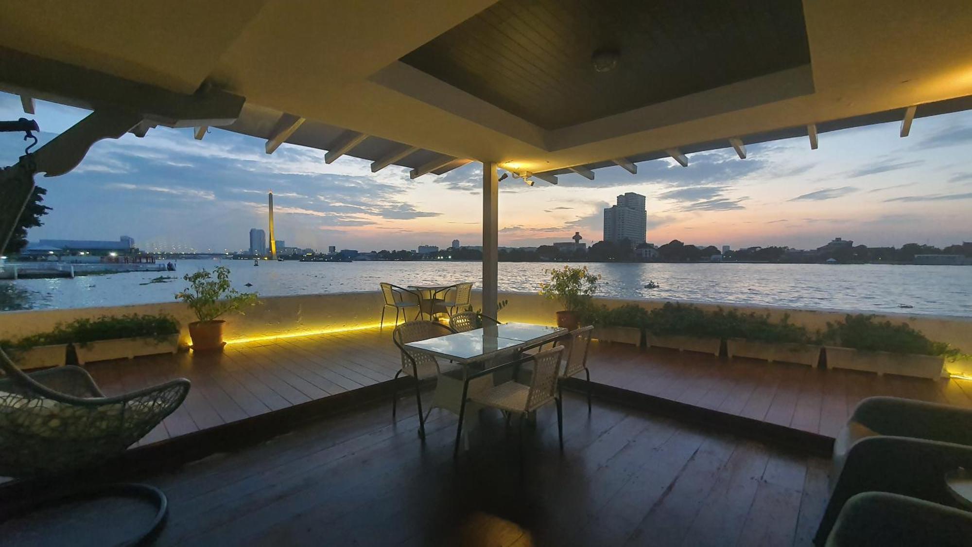 Holiday home Riverfront House/chao Phraya River/baan Rimphraya *