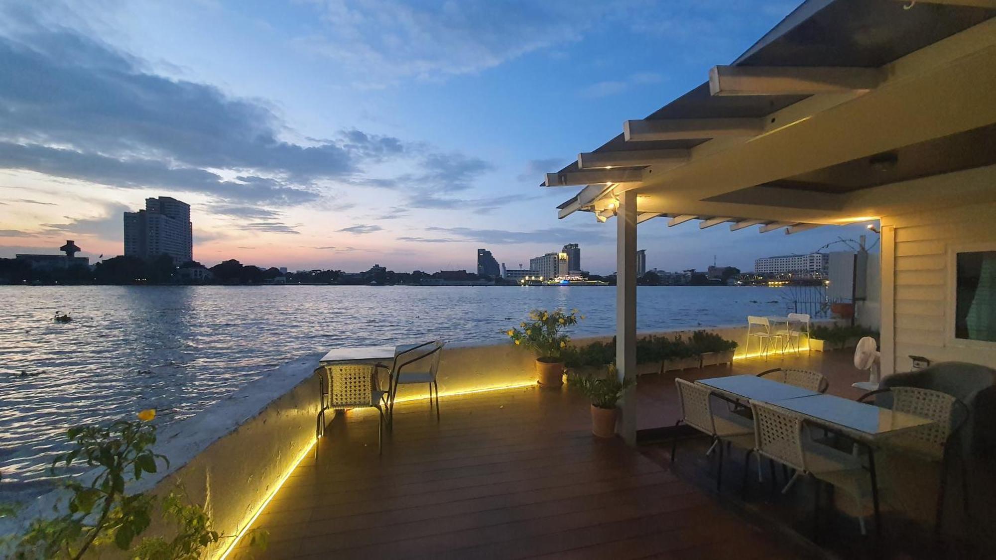 Vakantiehuis Riverfront House/chao Phraya River/baan Rimphraya