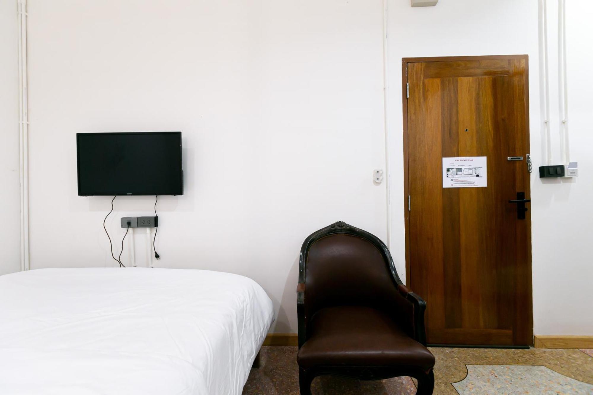 Taladnoi Paint House Hostel *