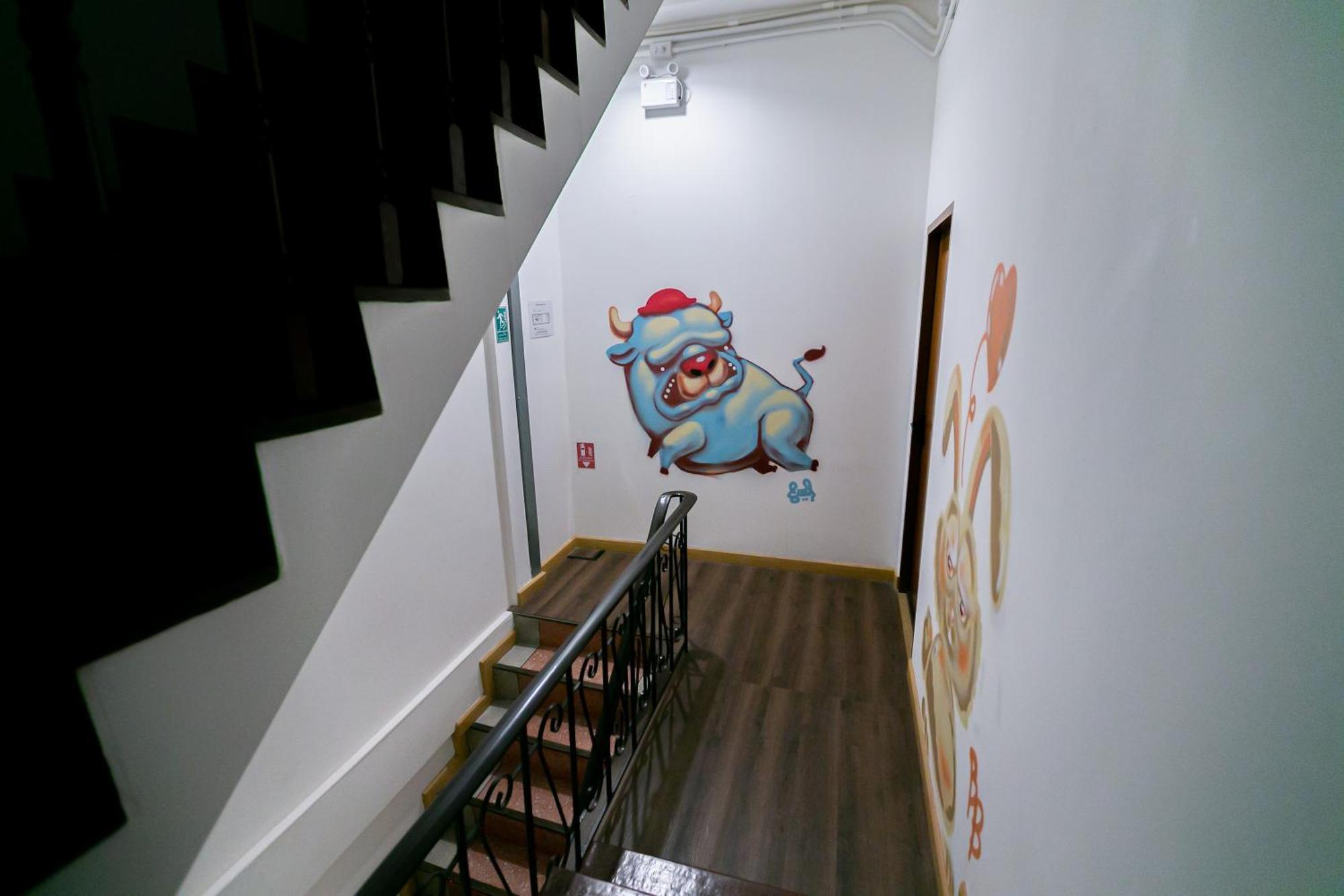 Hostel Taladnoi Paint House *