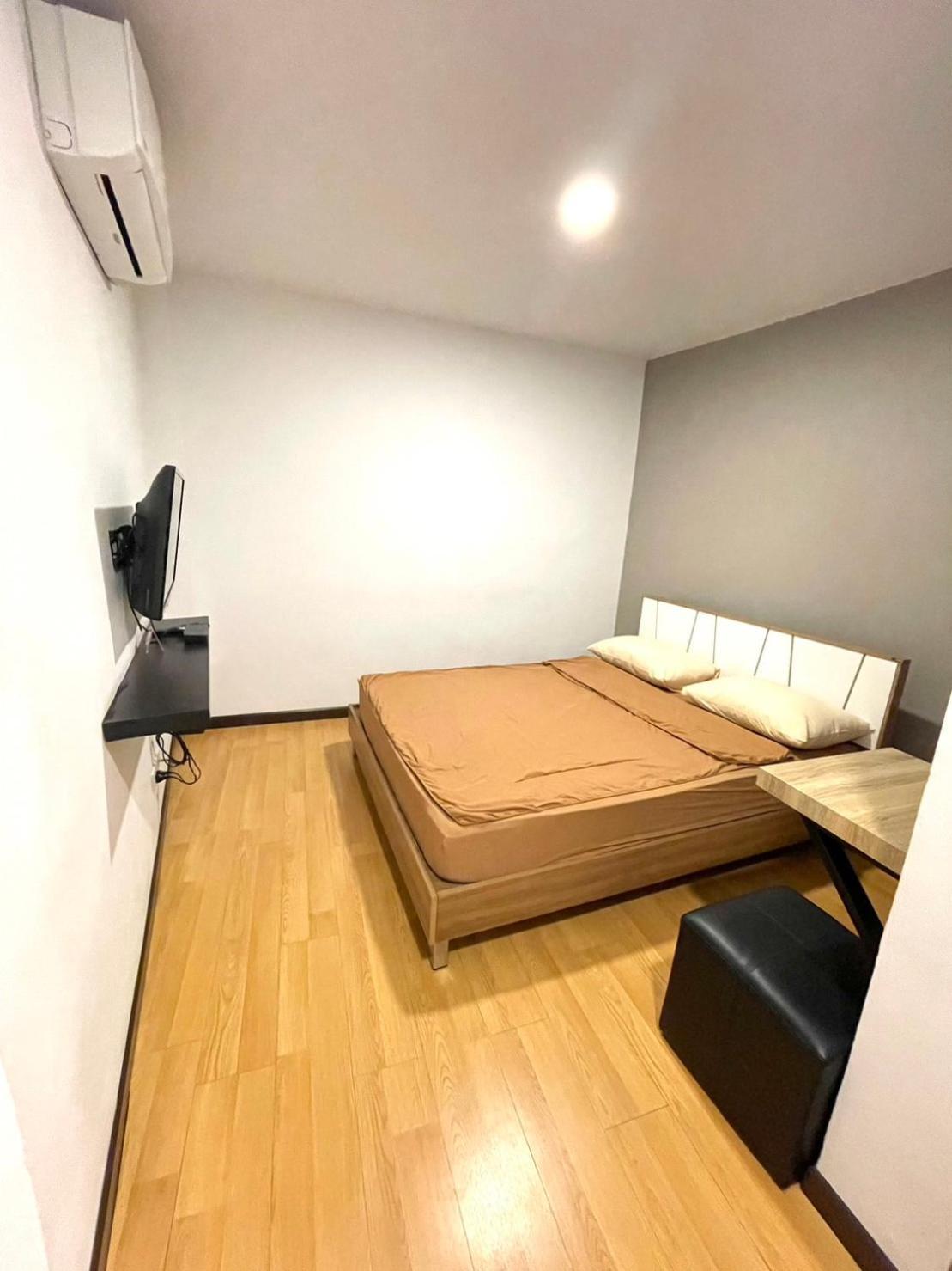 Trog And Soi (adults Only) Hostel