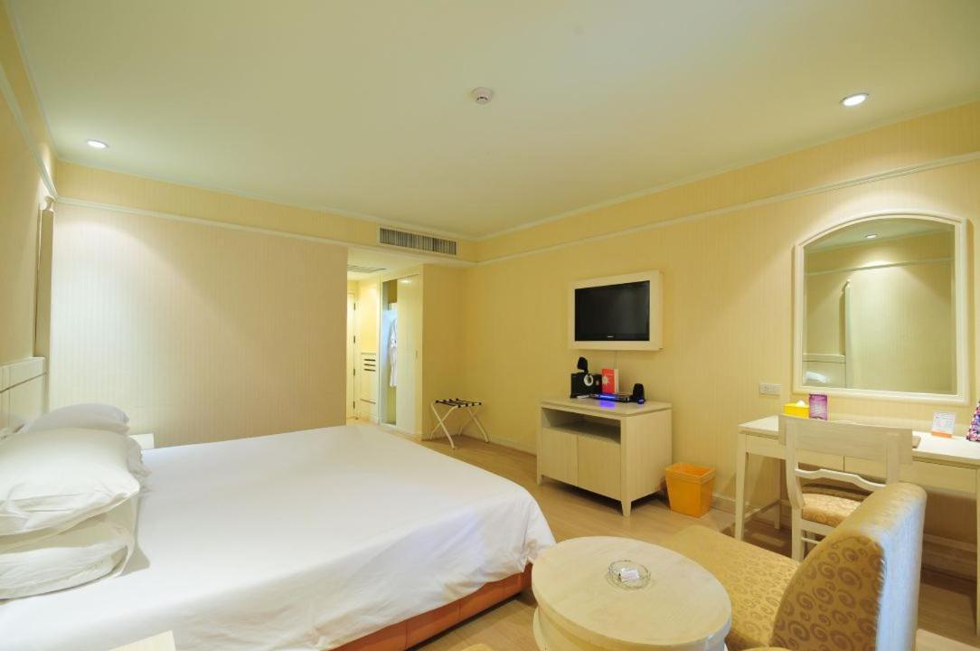 The Palazzo 4* Bangkok