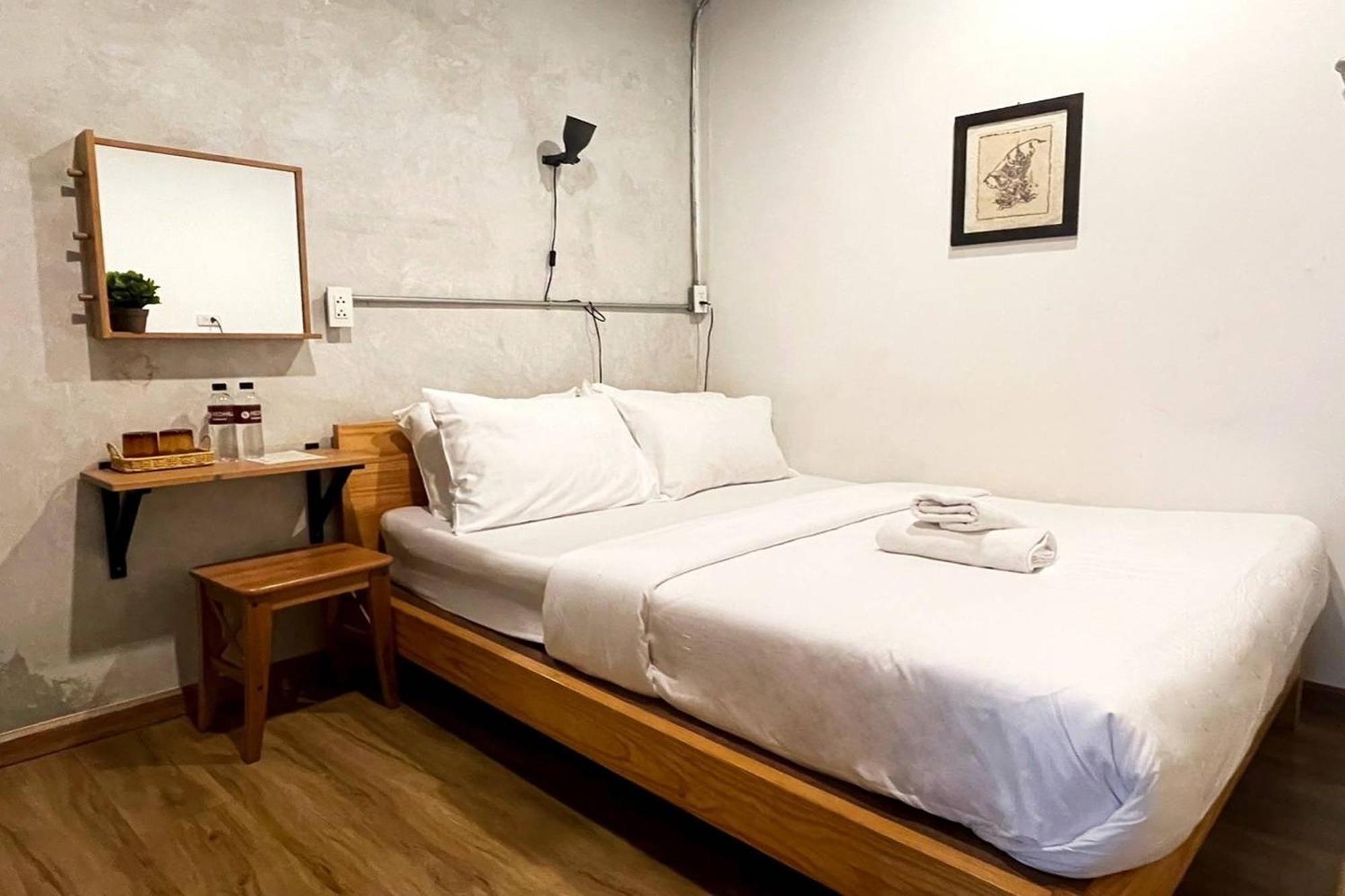 Ora Albergue