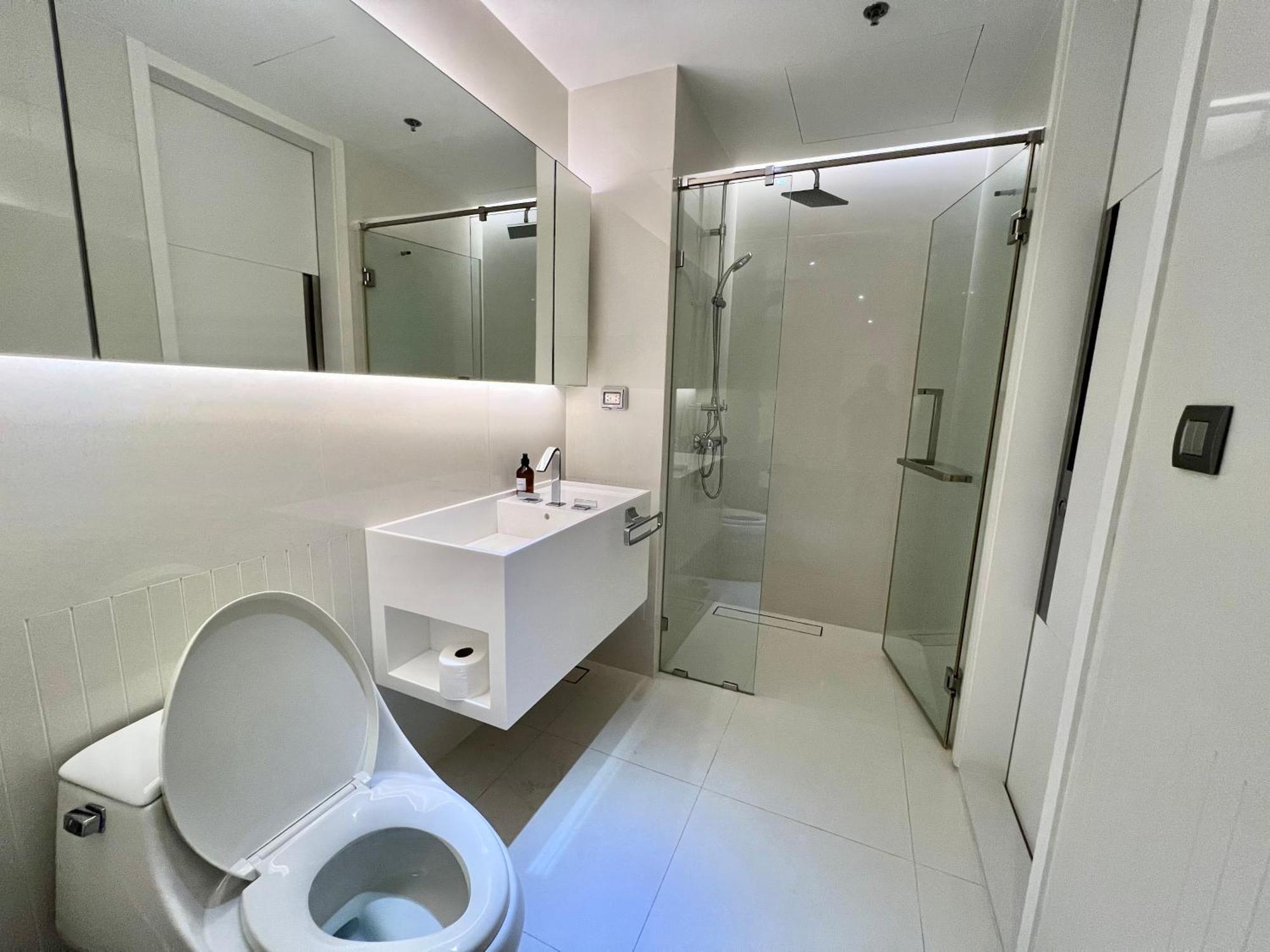 Appartement Sukhumvit 11#luxury#pool#gym#bts Nana&mrt Sukhumvit#1br#max2ppl
