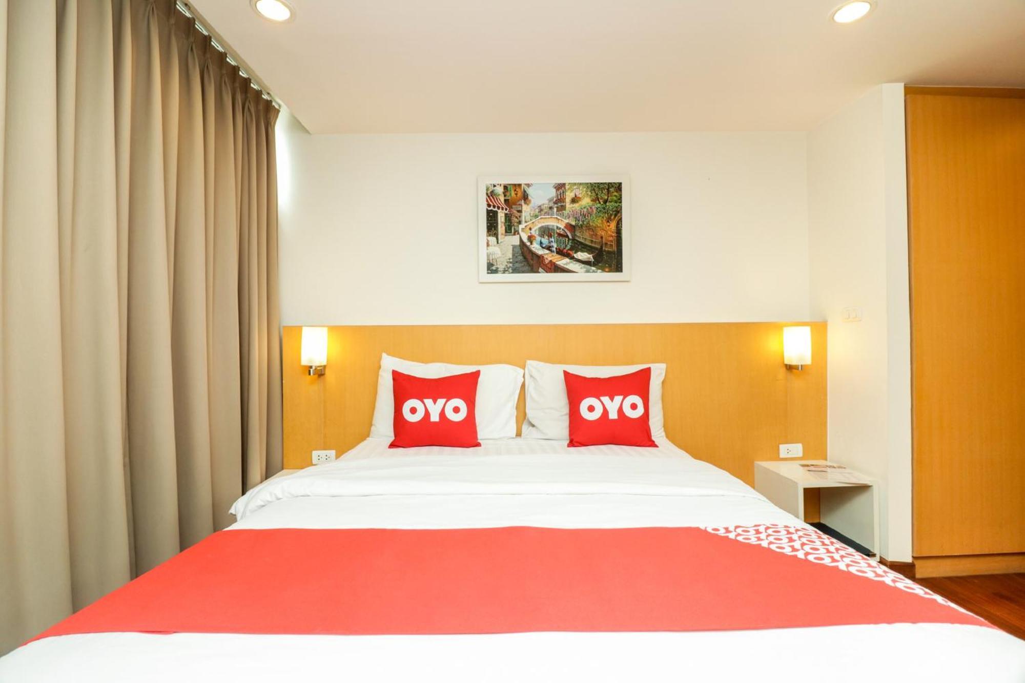 Hotel Oyo 225 Premier Place 2*