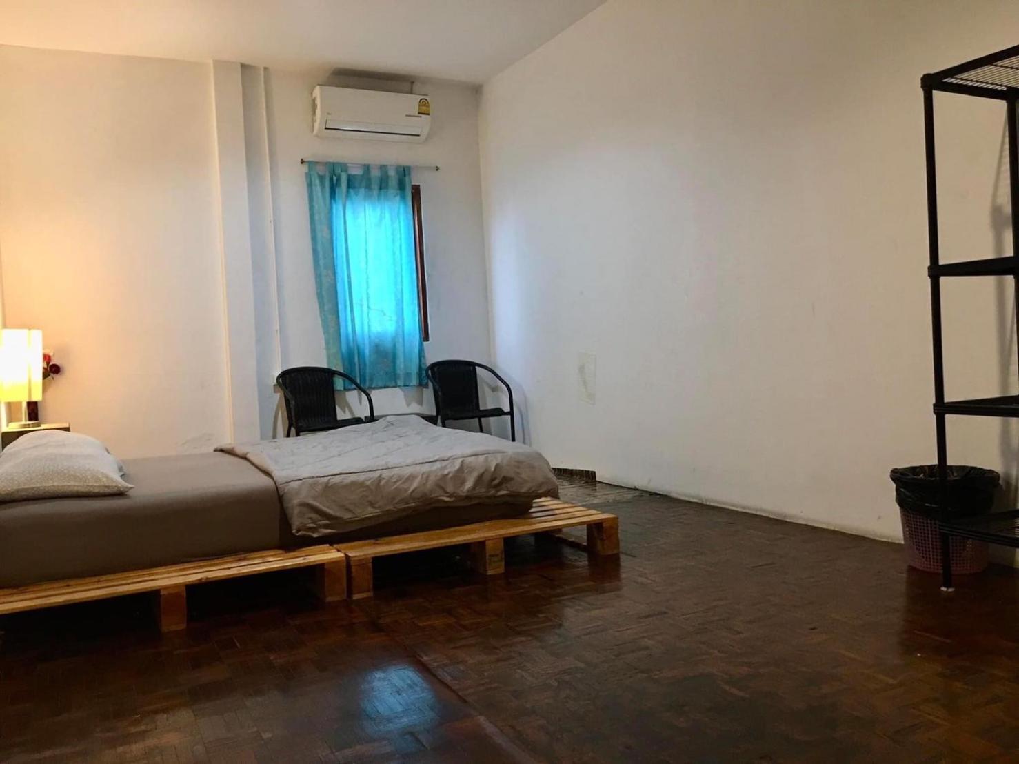 Hostel Zee Thai
