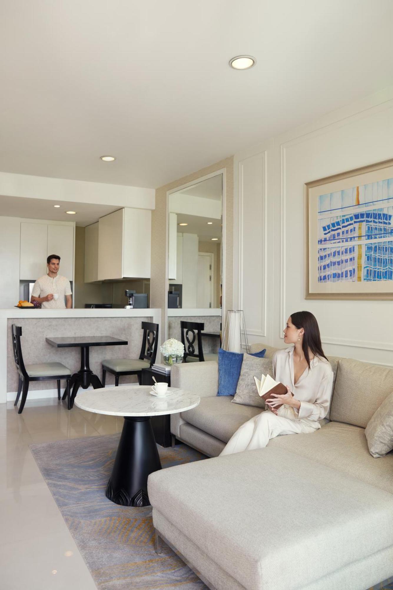 Dusit Ratchadamri, Hotel