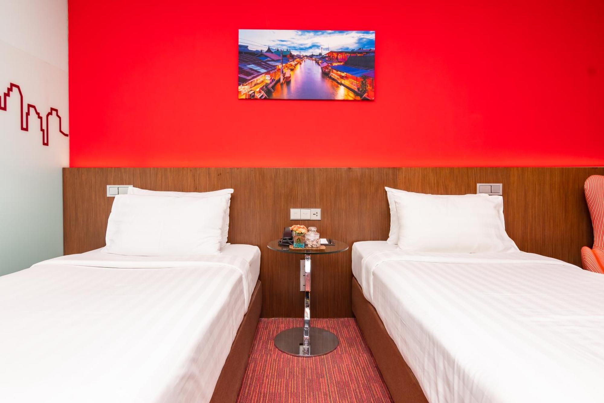 Hotel Galleria Sukhumvit 10 By Compass Hospitality Bangkok