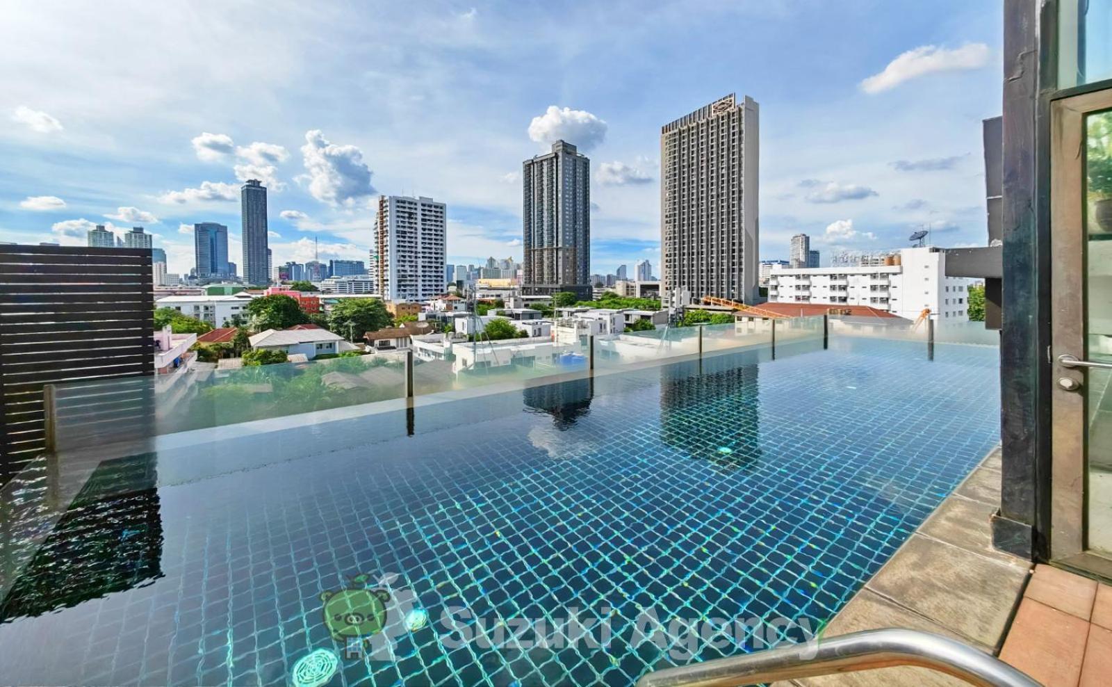 W8 Rise Lux Condo, 2 Bedroom Private Floor, Hip Bkk 5 Min From Thonglo Bts Station, Ok After The Earthquake Apartment Bangkok
