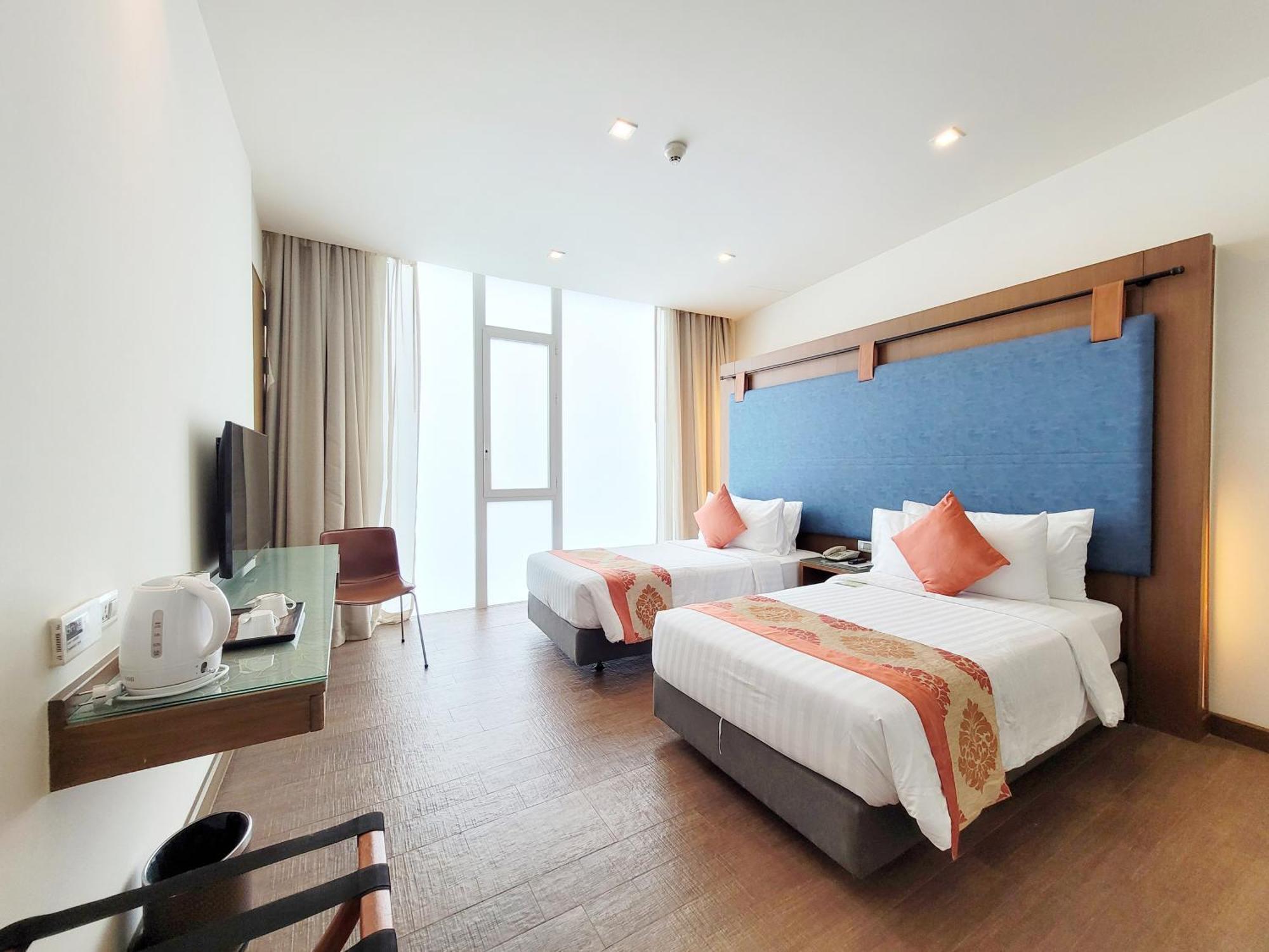 Hotel On 8 Sukhumvit Nana By Compass Hospitality