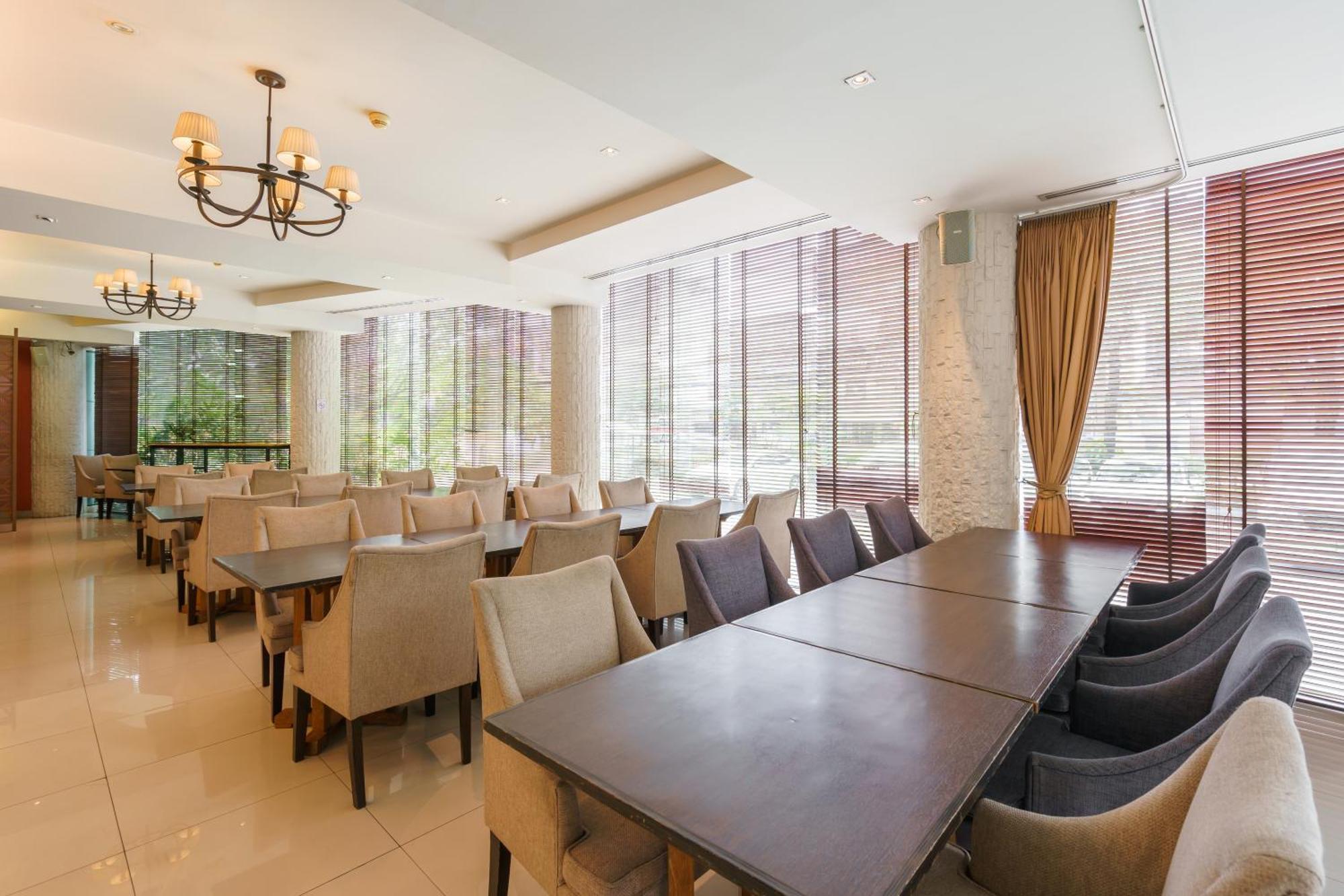 Lantana Hotel 3*