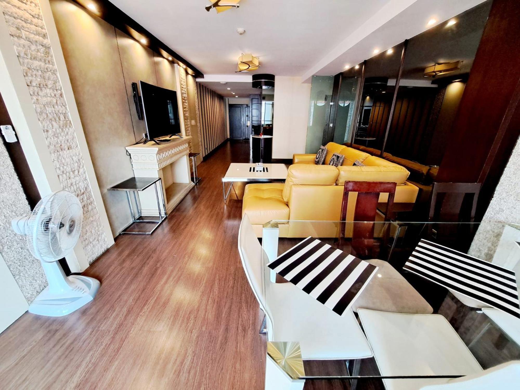 7c-2 Bedrooms3baths In Downtown Near Mrtbtsboat Station * Bangkok