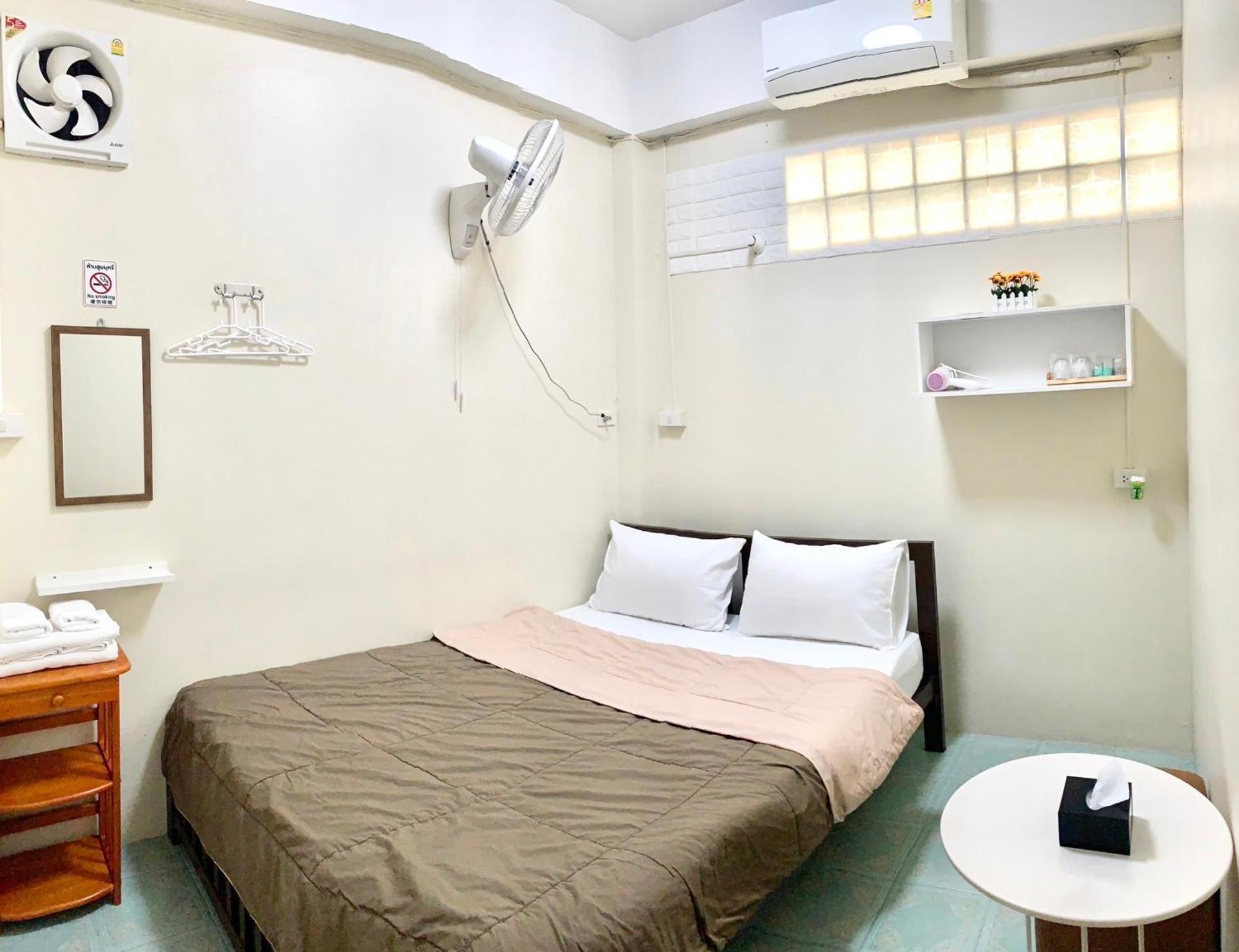 Pd Hostel