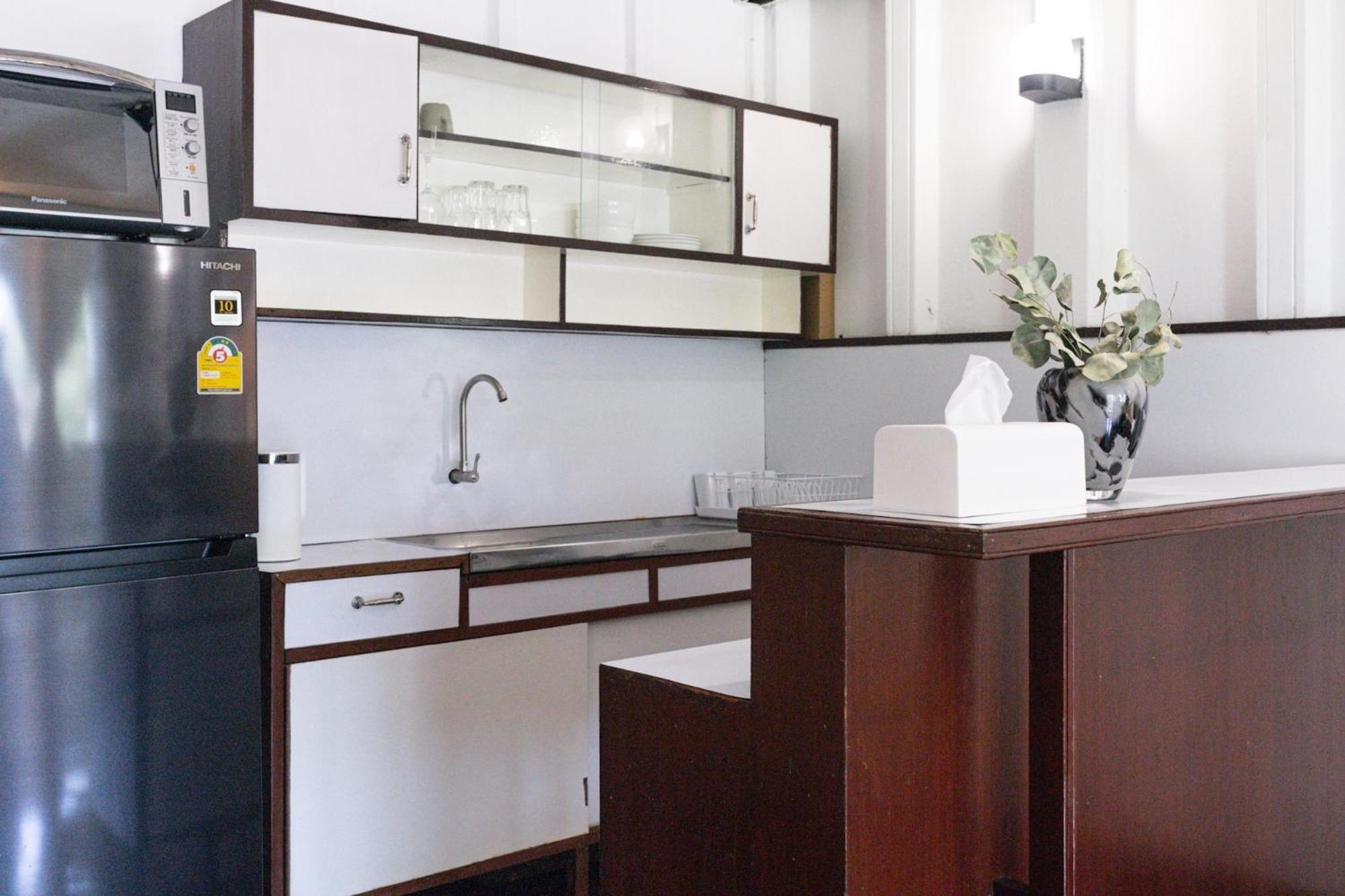 Spacious Low-rise In