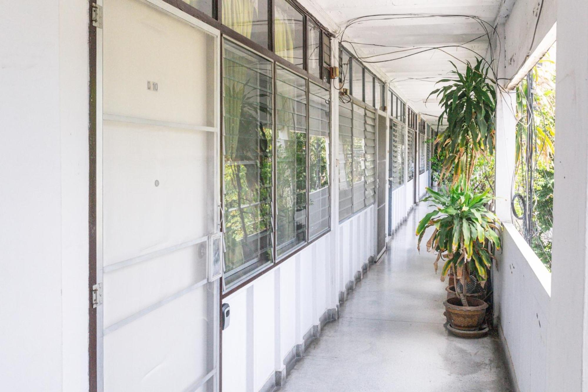Apartment Spacious Low-rise In Bangkok