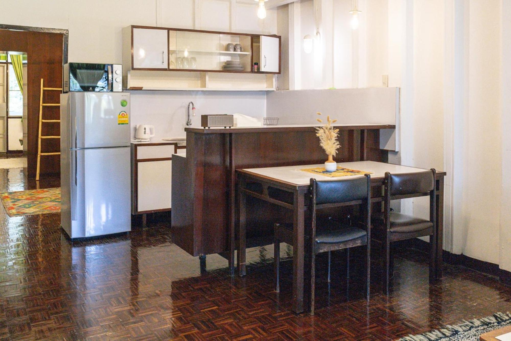 Apartment Spacious Low-rise In *