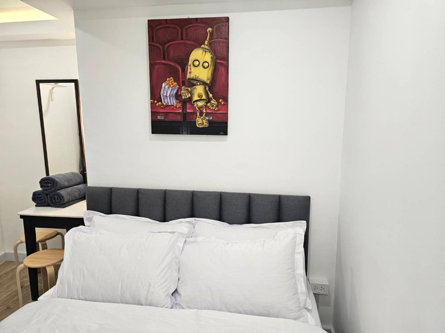 The White Den Sukhumvit 44 Albergue Banguecoque