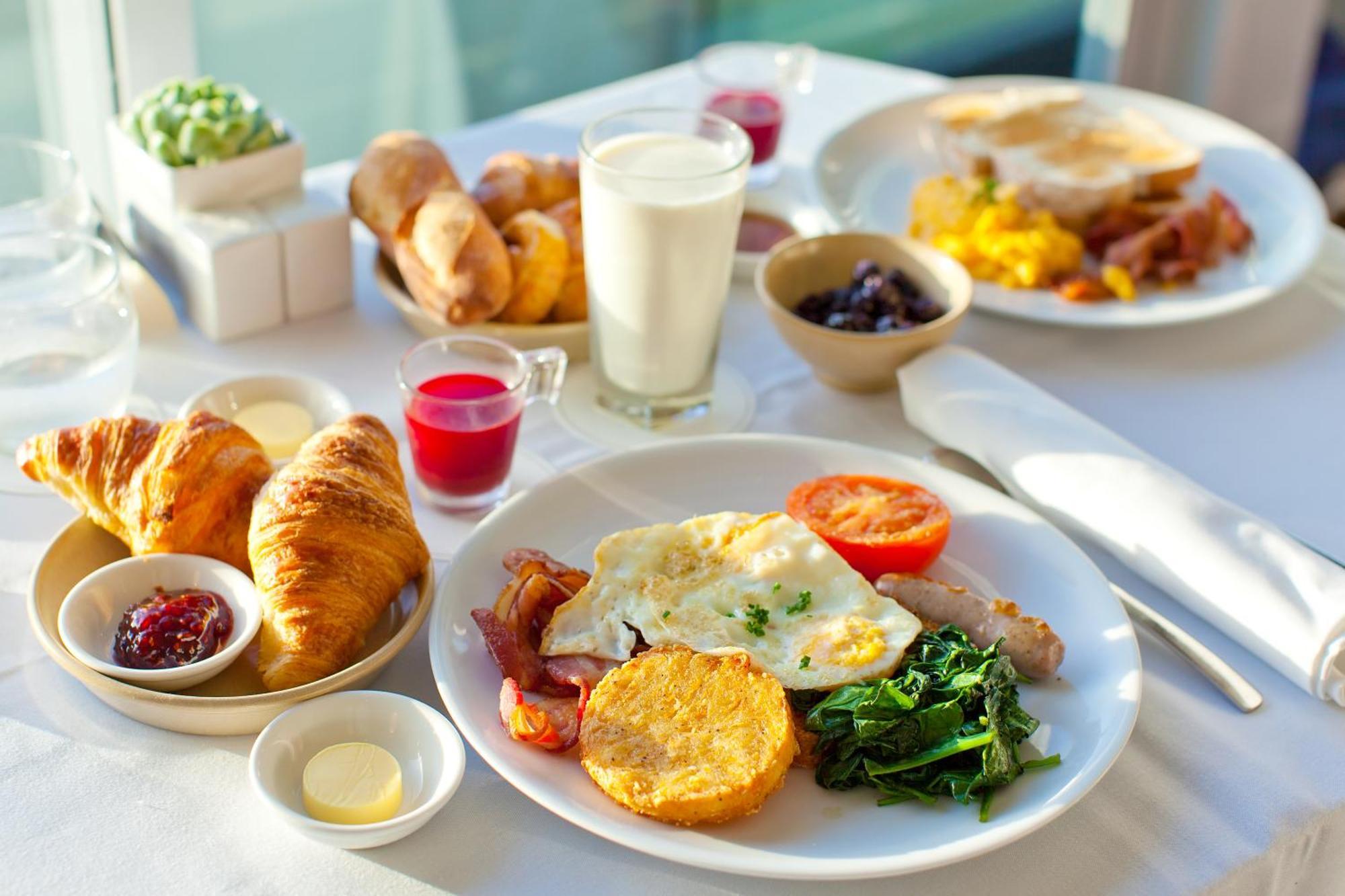 Hilton Sukhumvit Hotel 5*