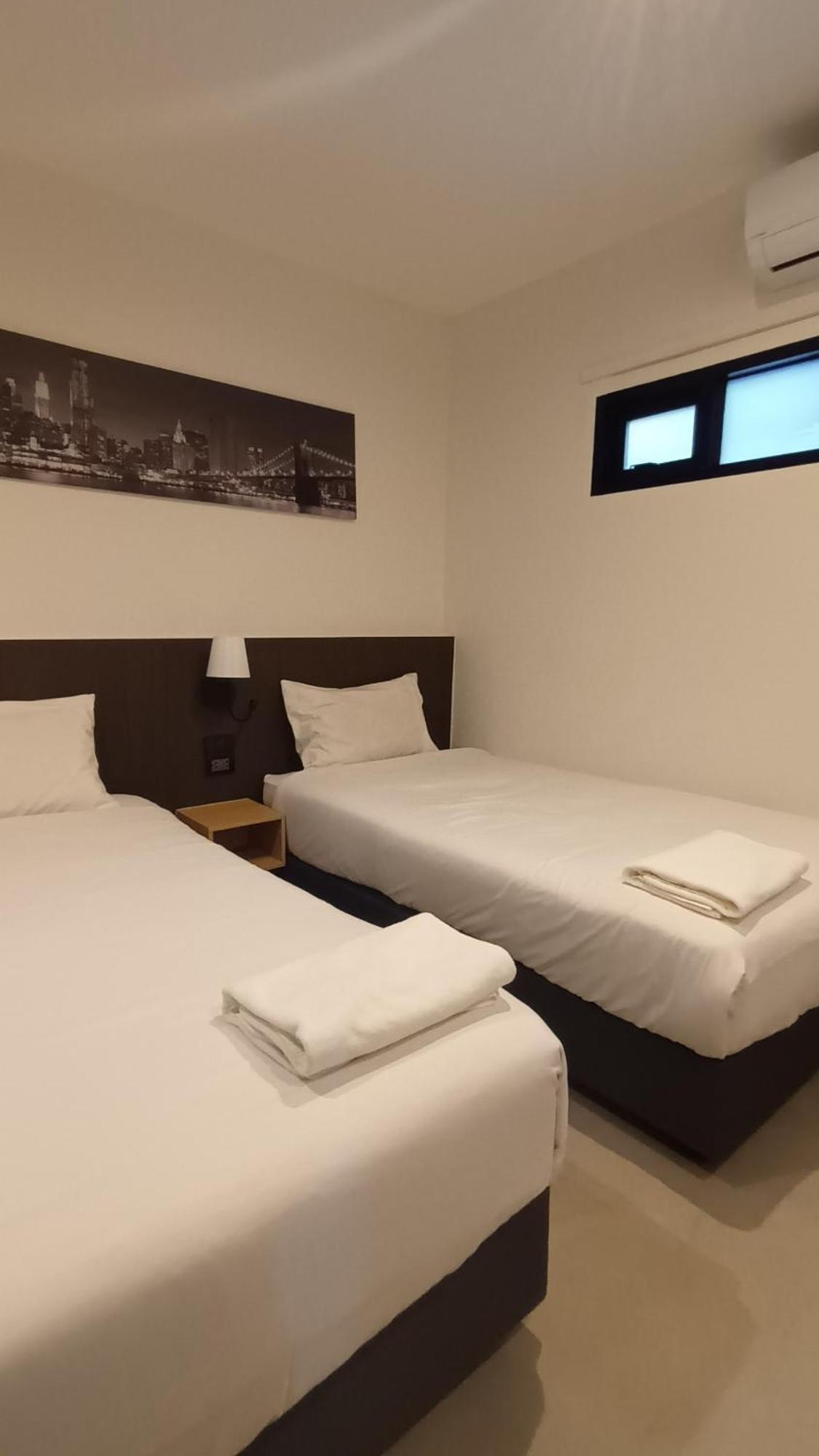 The Blocks Sukhumvit 10 Hostel *
