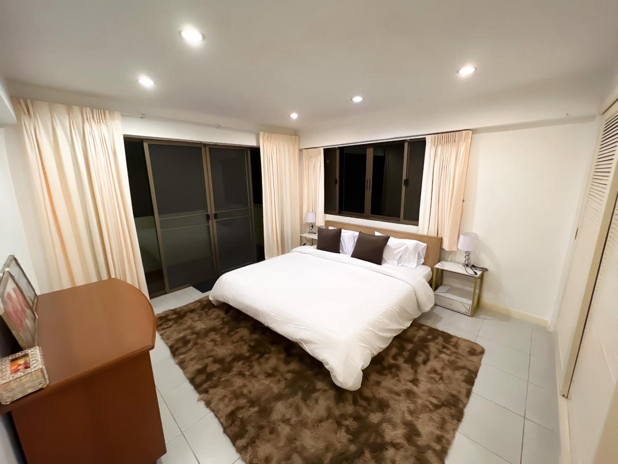 Sukhumvit 31 Sweet 7 Beds - Up To 12 Guests Ferienhaus Bangkok