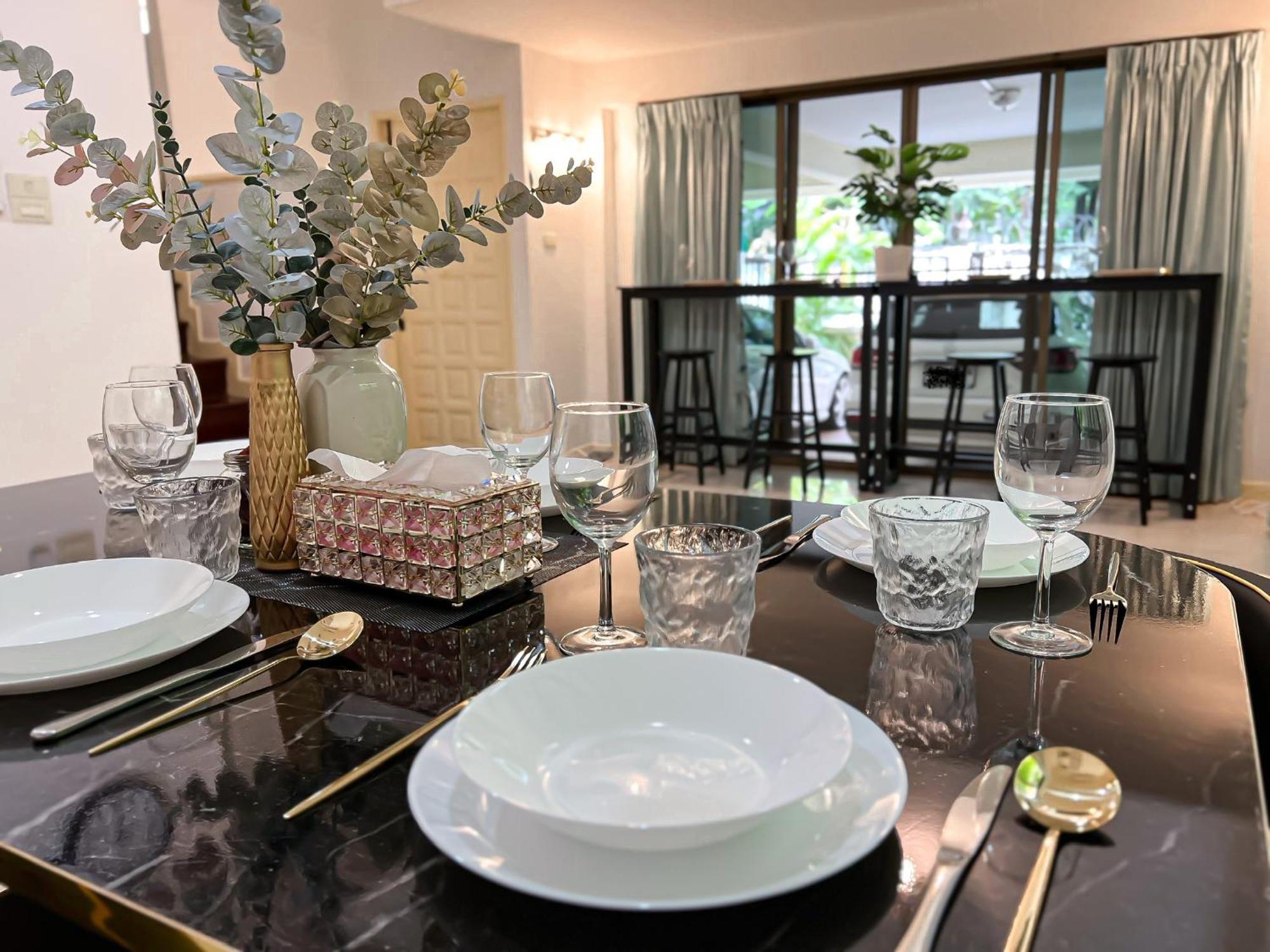 Sukhumvit 31 Sweet 7 Beds - Up To 12 Guests Bangkok