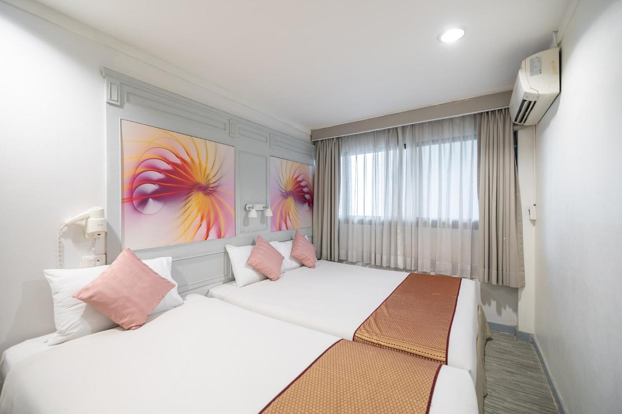 Pratunam Hotel 3*