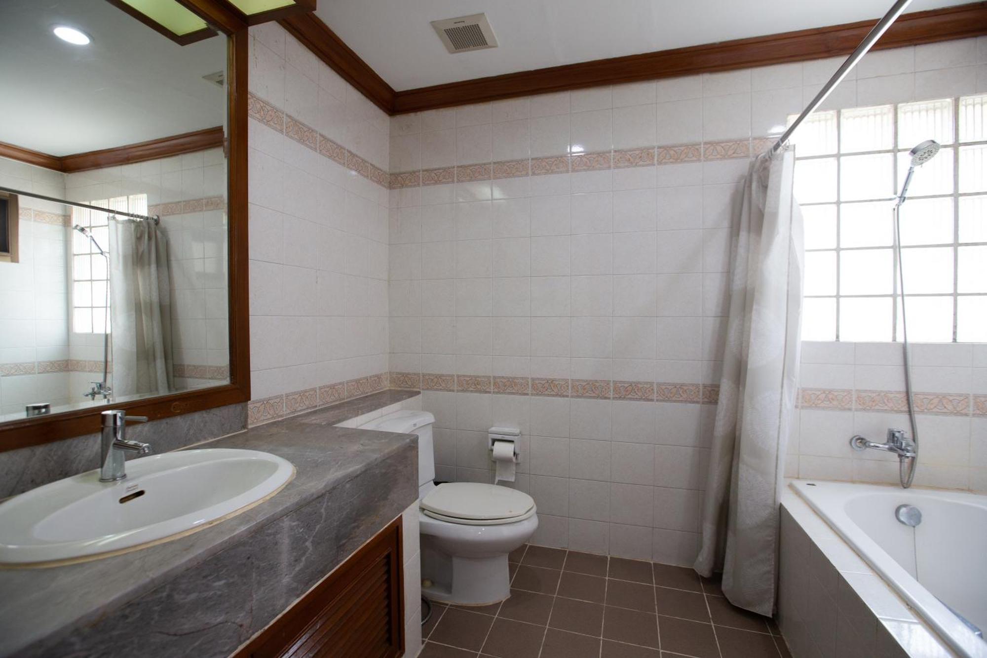 Aparthotel Baan Sawasdee 3*