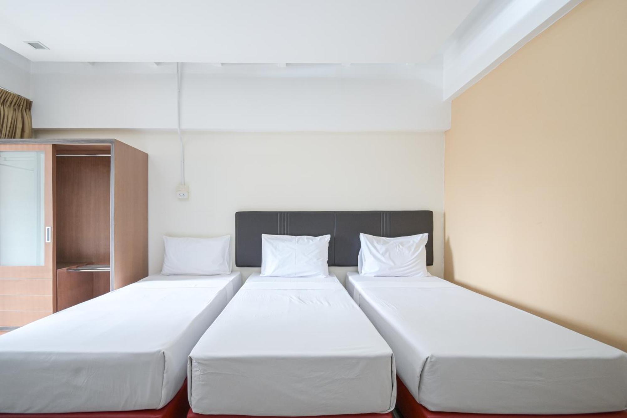 Ac Habitat Aparthotel